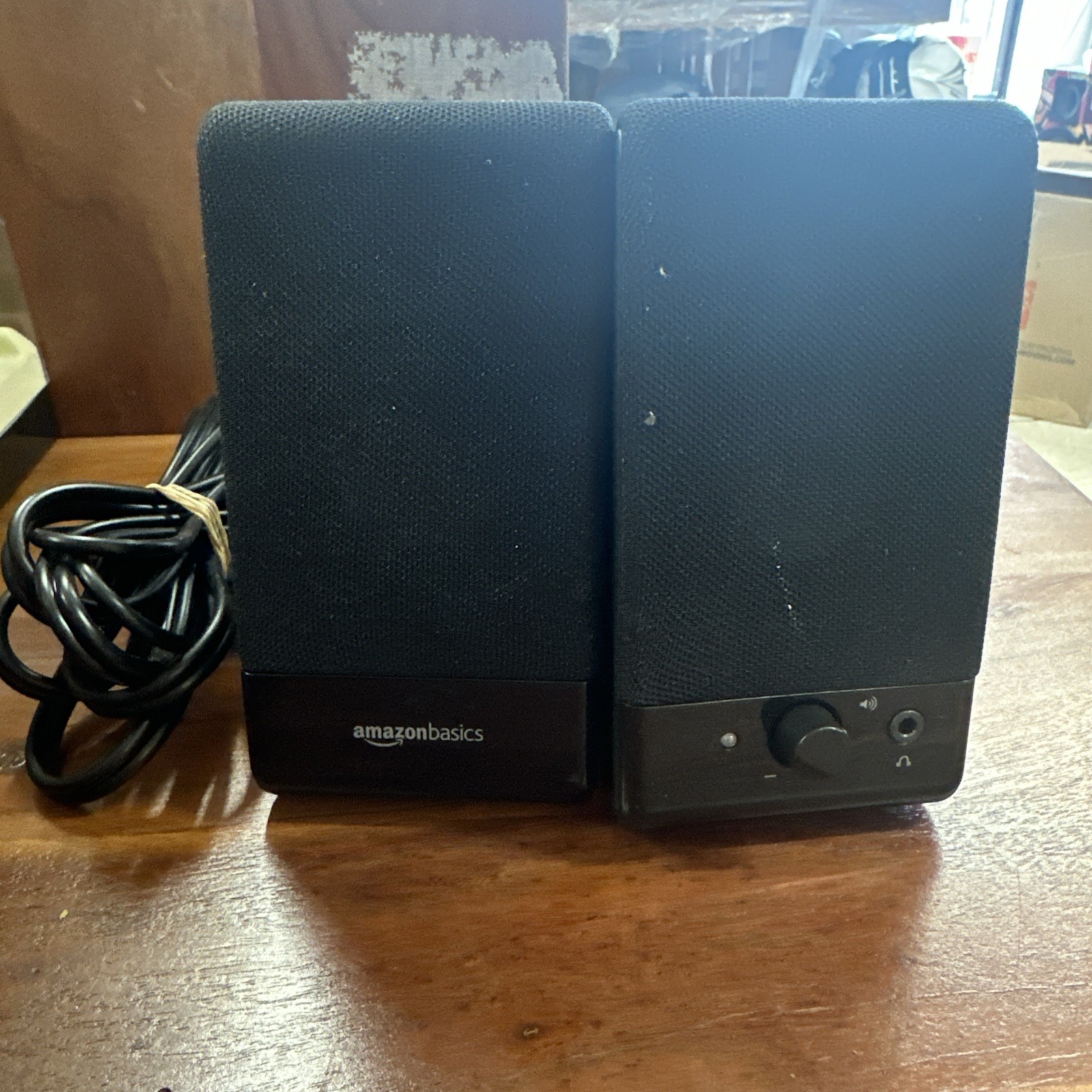 Amazon Basics Computer Speakers 2.0 USB Powered Volume Control U213 Black PC