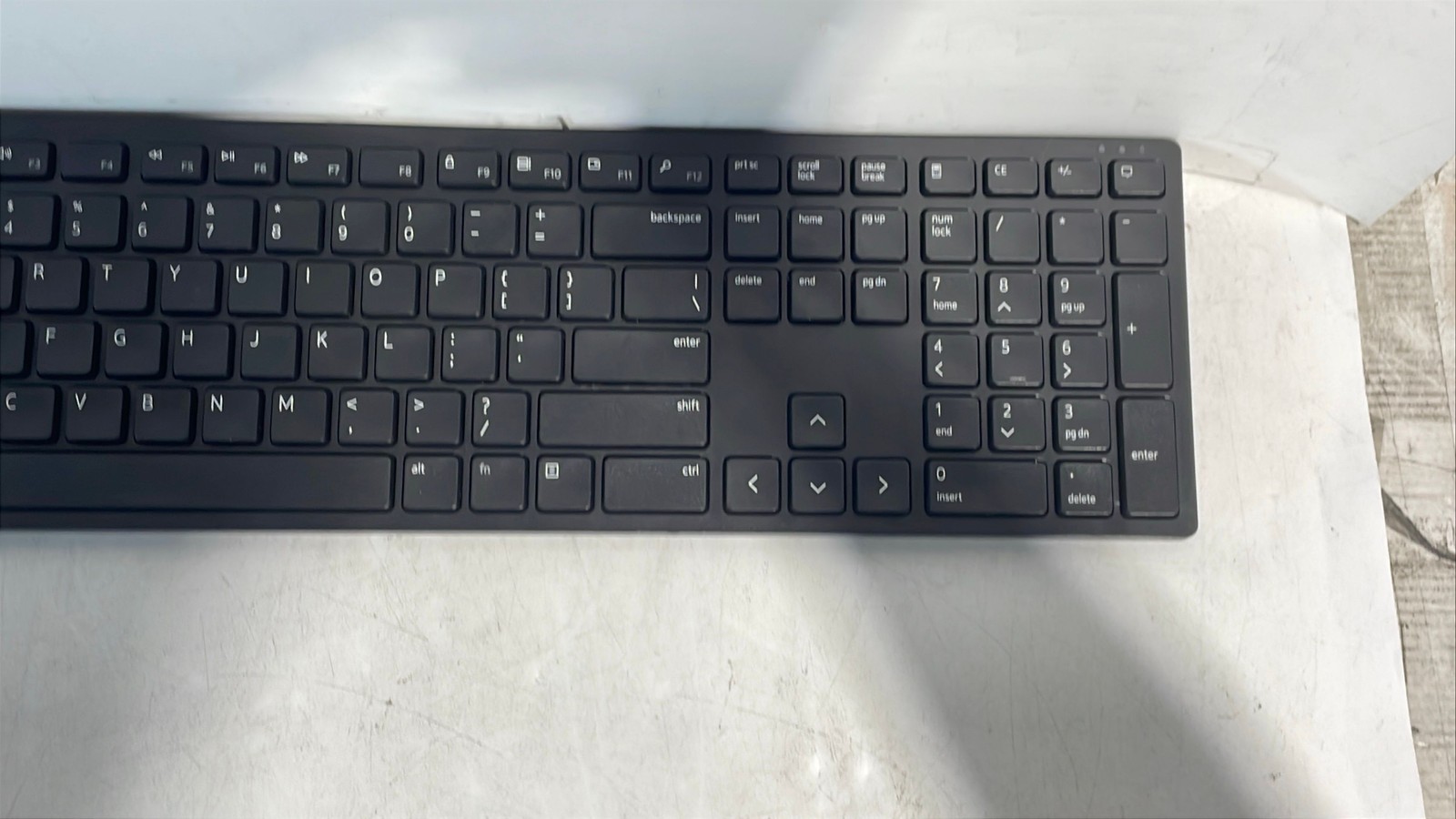 Dell KM636 Wireless Keyboard Desktop Computer Keyboard Input Unit w/ USB Dongle
