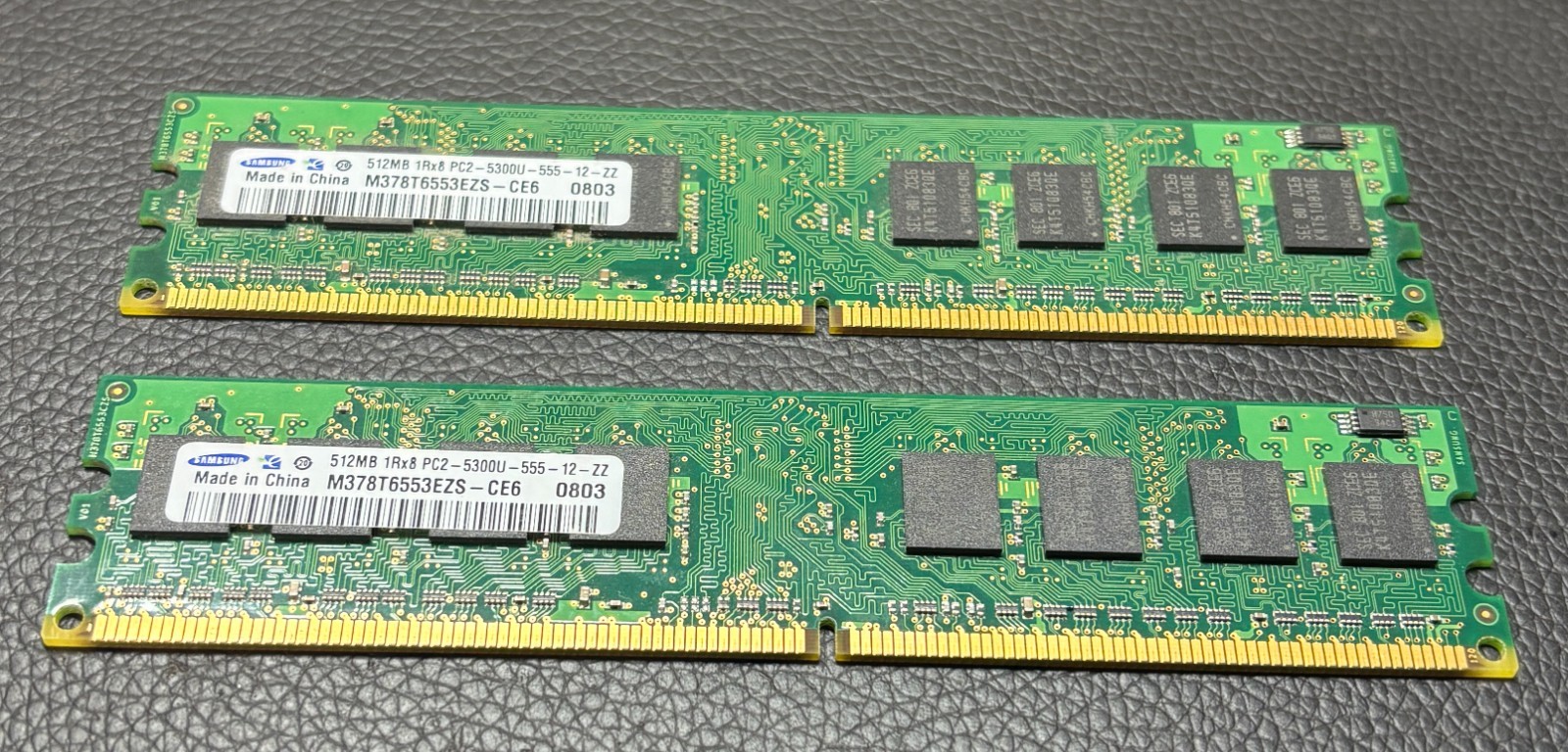 2x Samsung 512MB DDR2 PC2-5300U 667MHz RAM M378T6553EZS-CE6 1GB Kit