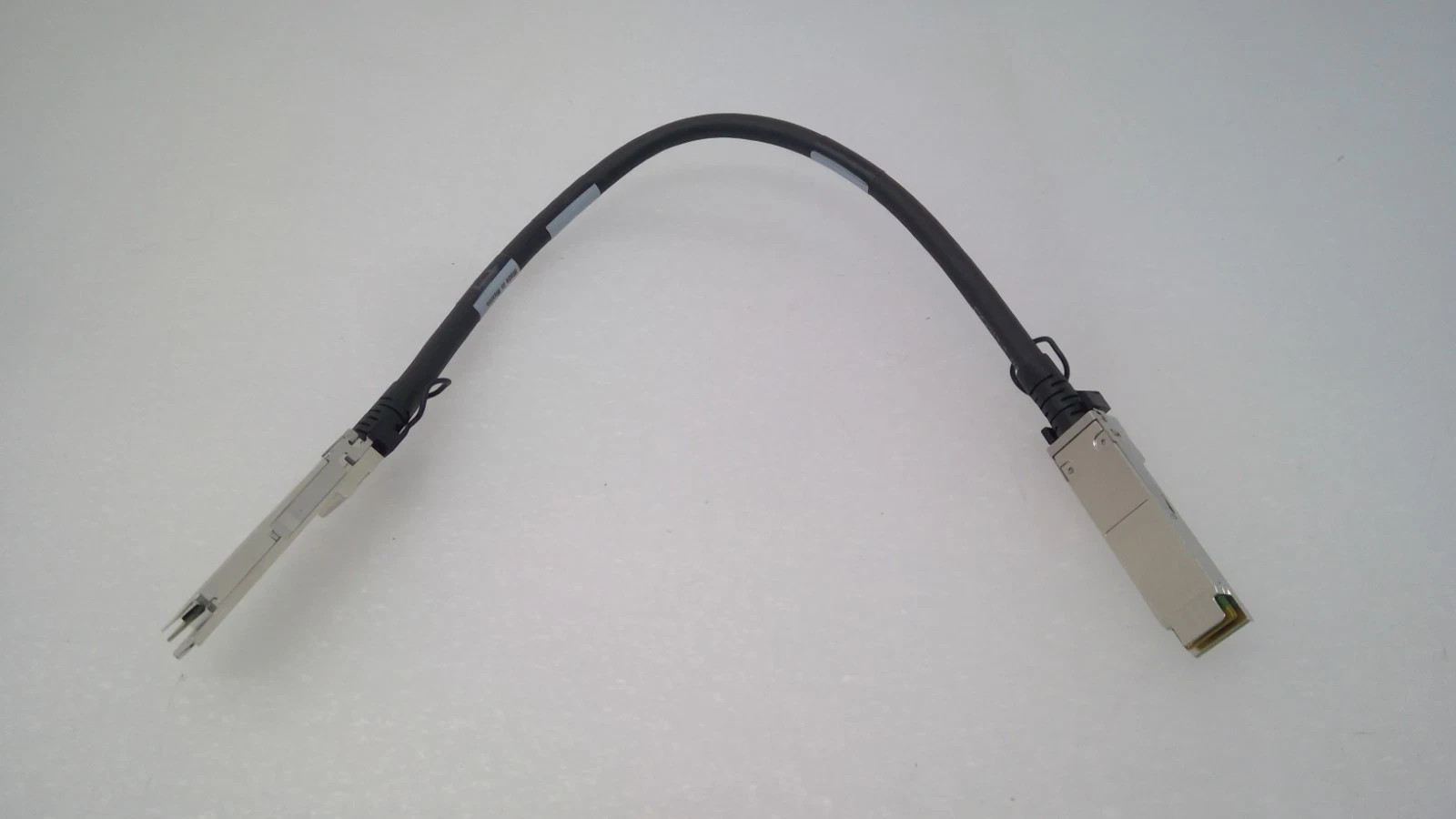 NetApp Amphenol 112-00176 QSFP TO QSFP 0.5M 1.5ft External SAS Cable
