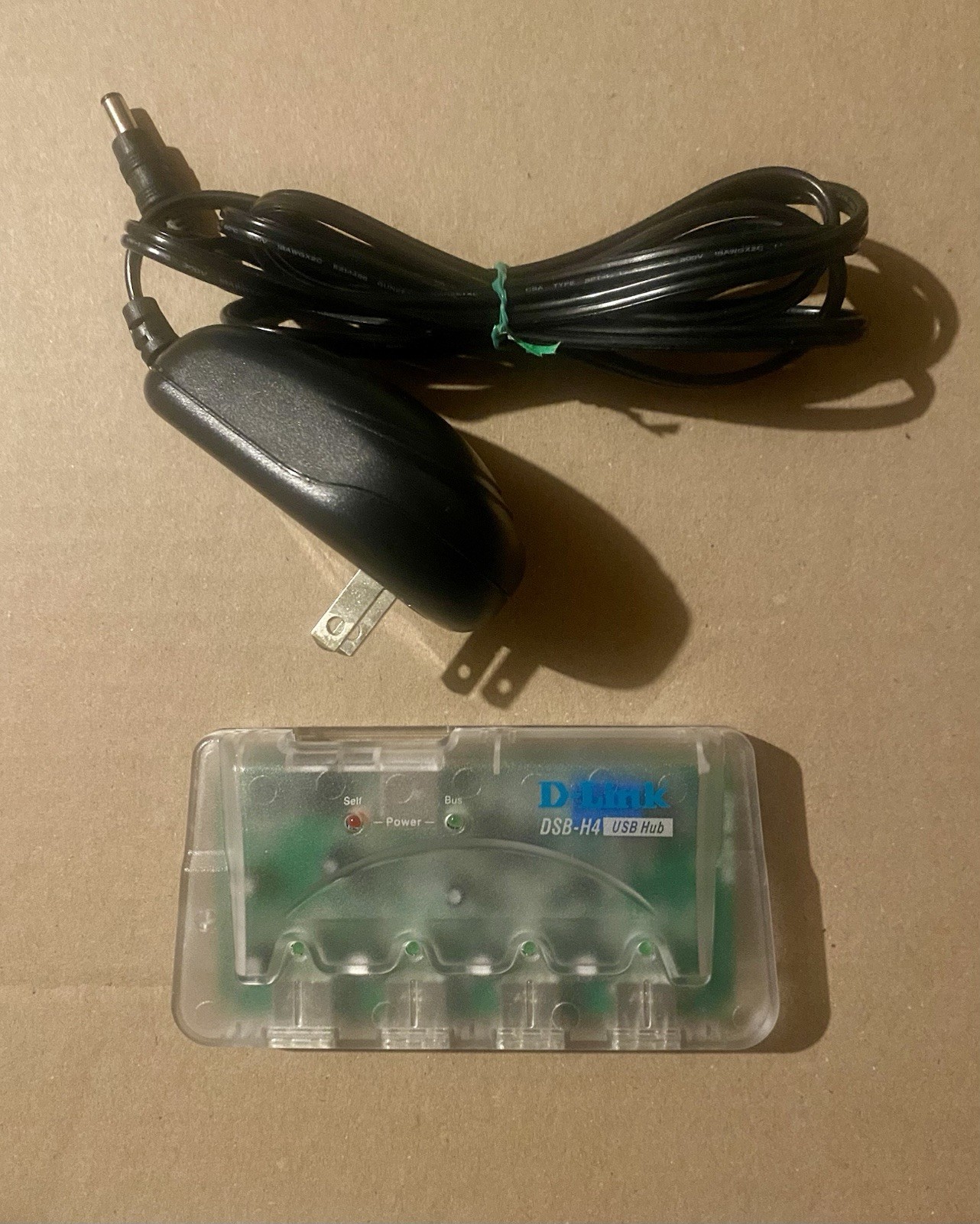 D-Link 4-Port Powered USB Hub Model DSB-H4/A w/ Power Supply