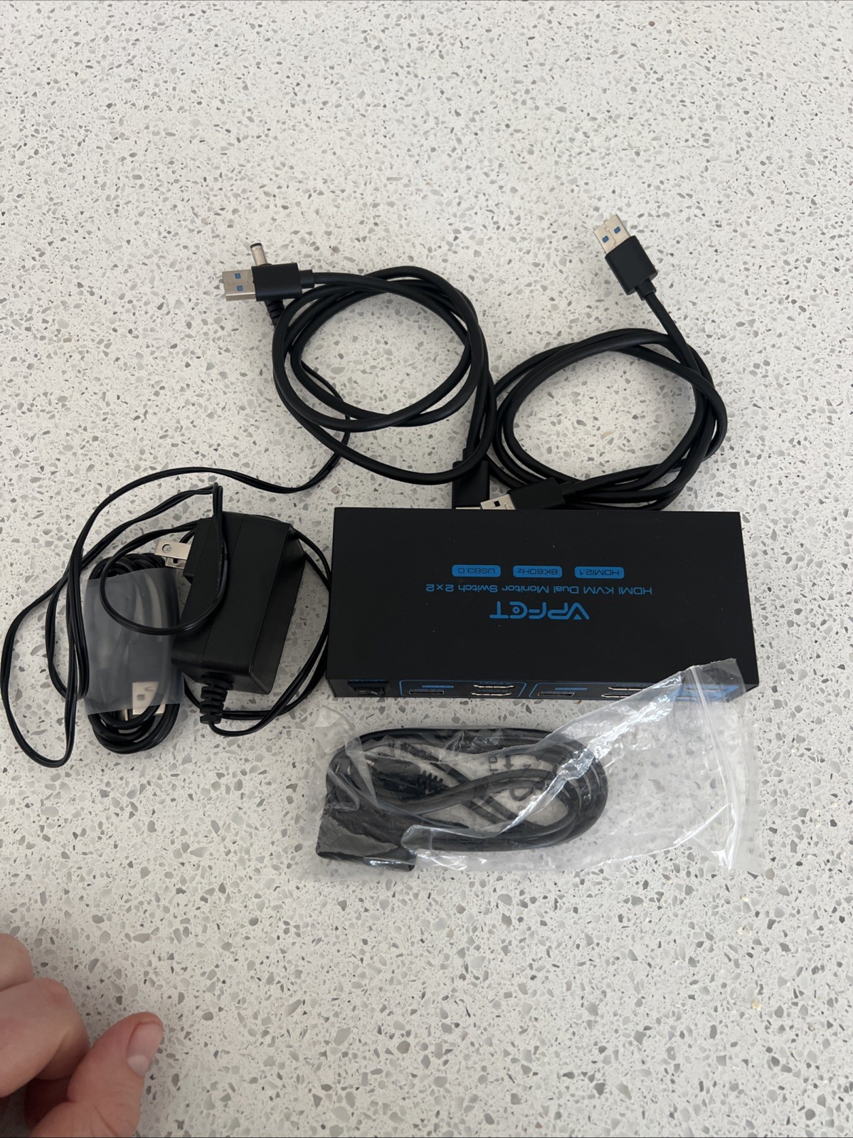 VPFET DisplayPort KVM Multi-Host Switch Box 2x2 Quick Switch USB VP-SW220