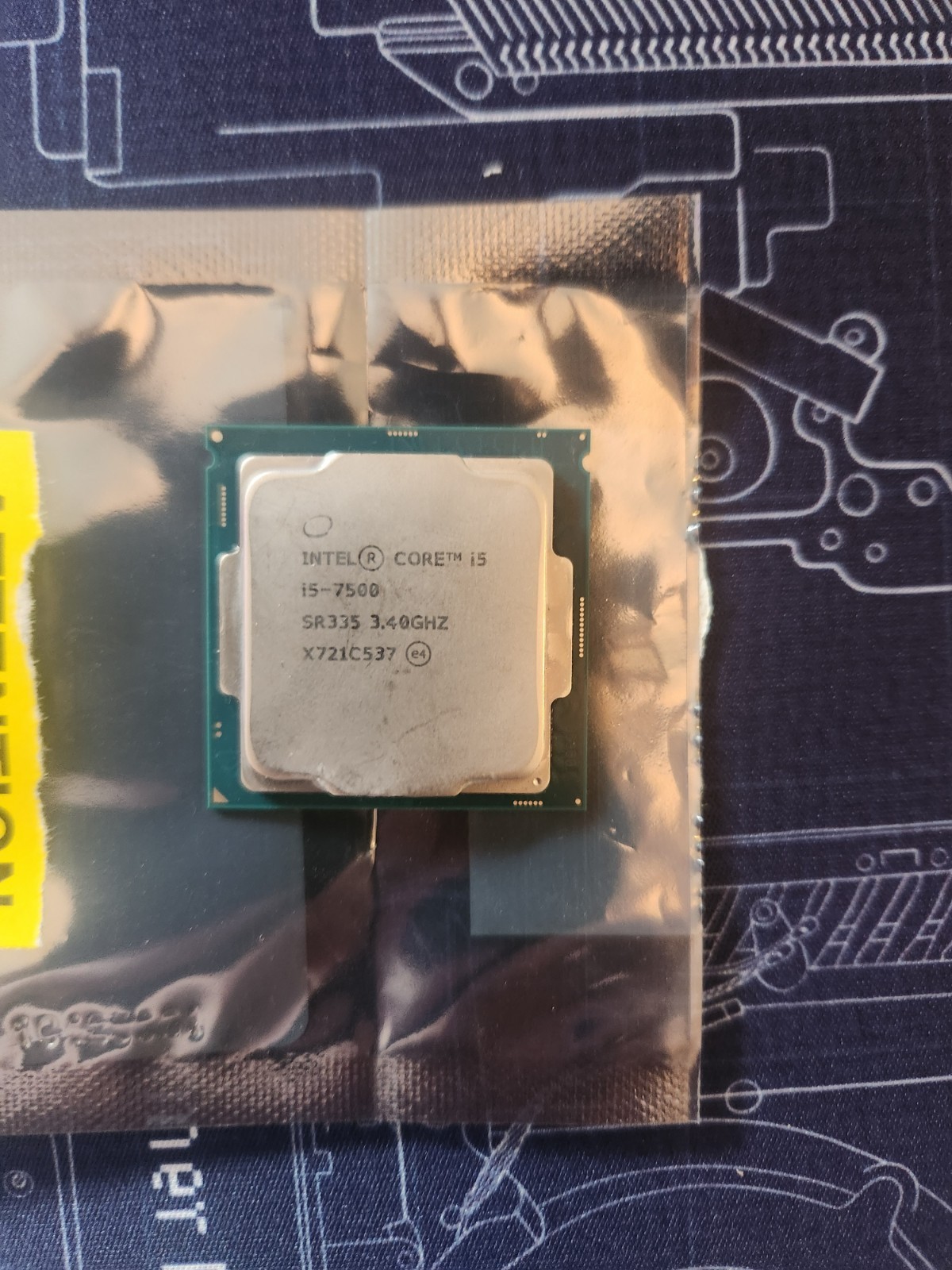 Intel Core i5-7500 Processor (3.4 GHz, 4 Cores, LGA 1151) - SR335