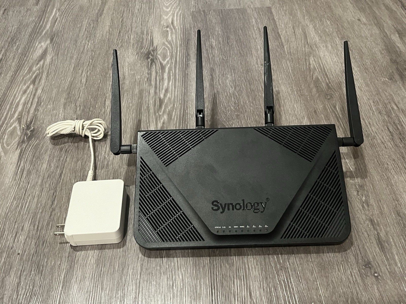 Synology RT2600ac AC2600 Dual-Band Wi-Fi Router Wifi 5 With 4 Antenna
