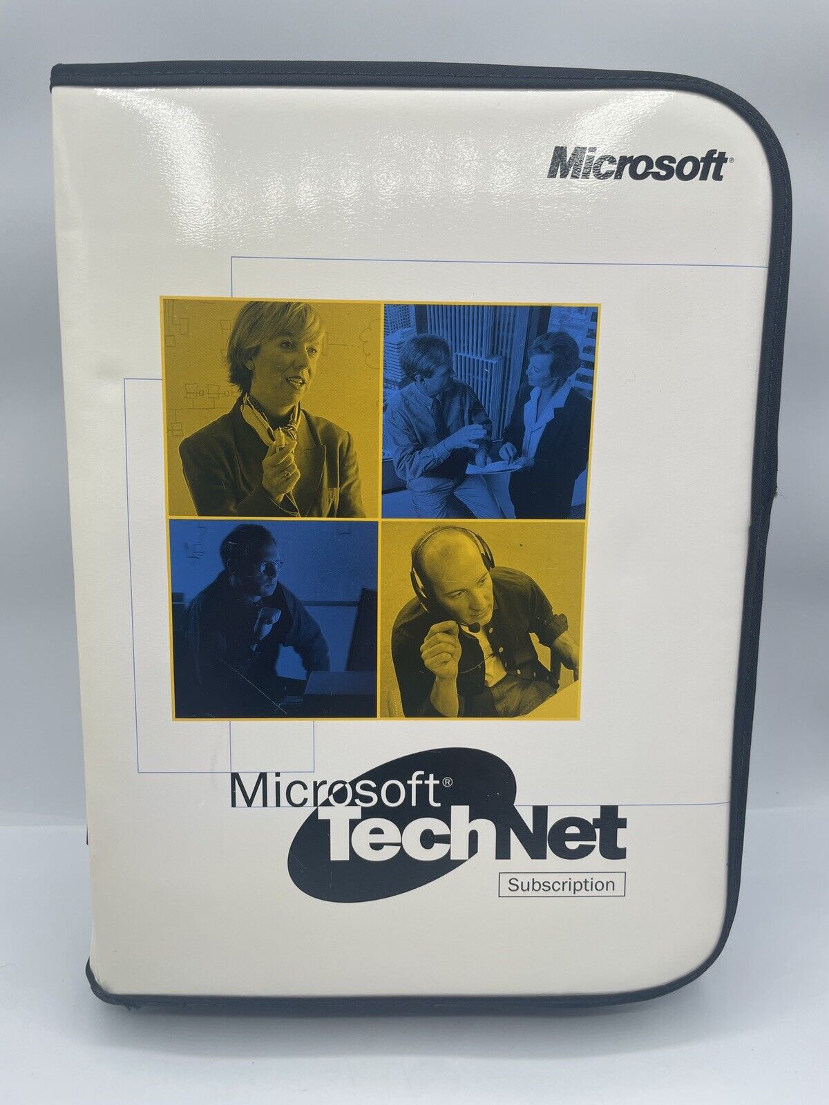 Vintage 2000 Microsoft Technet CD Subscription Binder