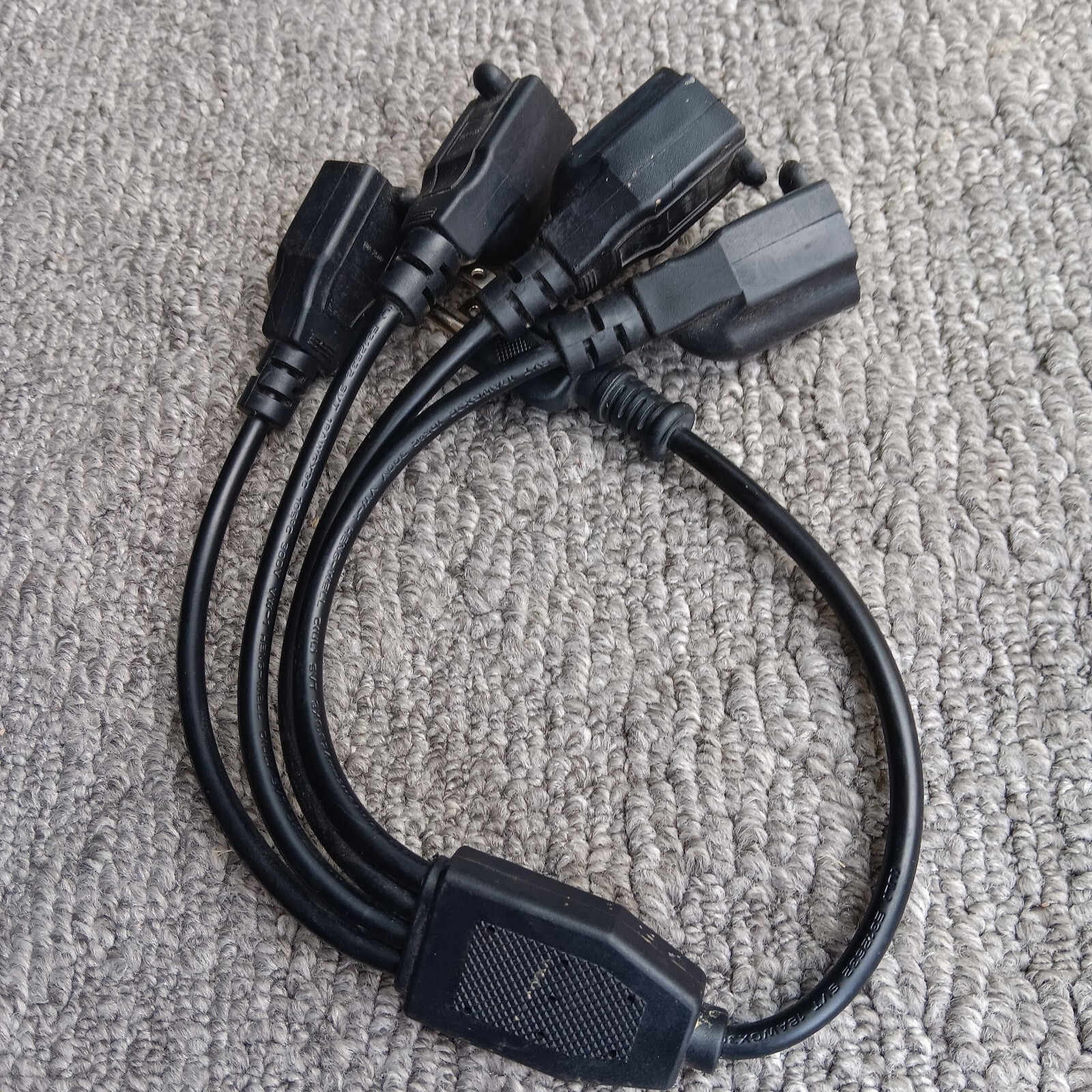 Well Shin Technology Multi Extension 3-Prong Surge Protector Power Strip
