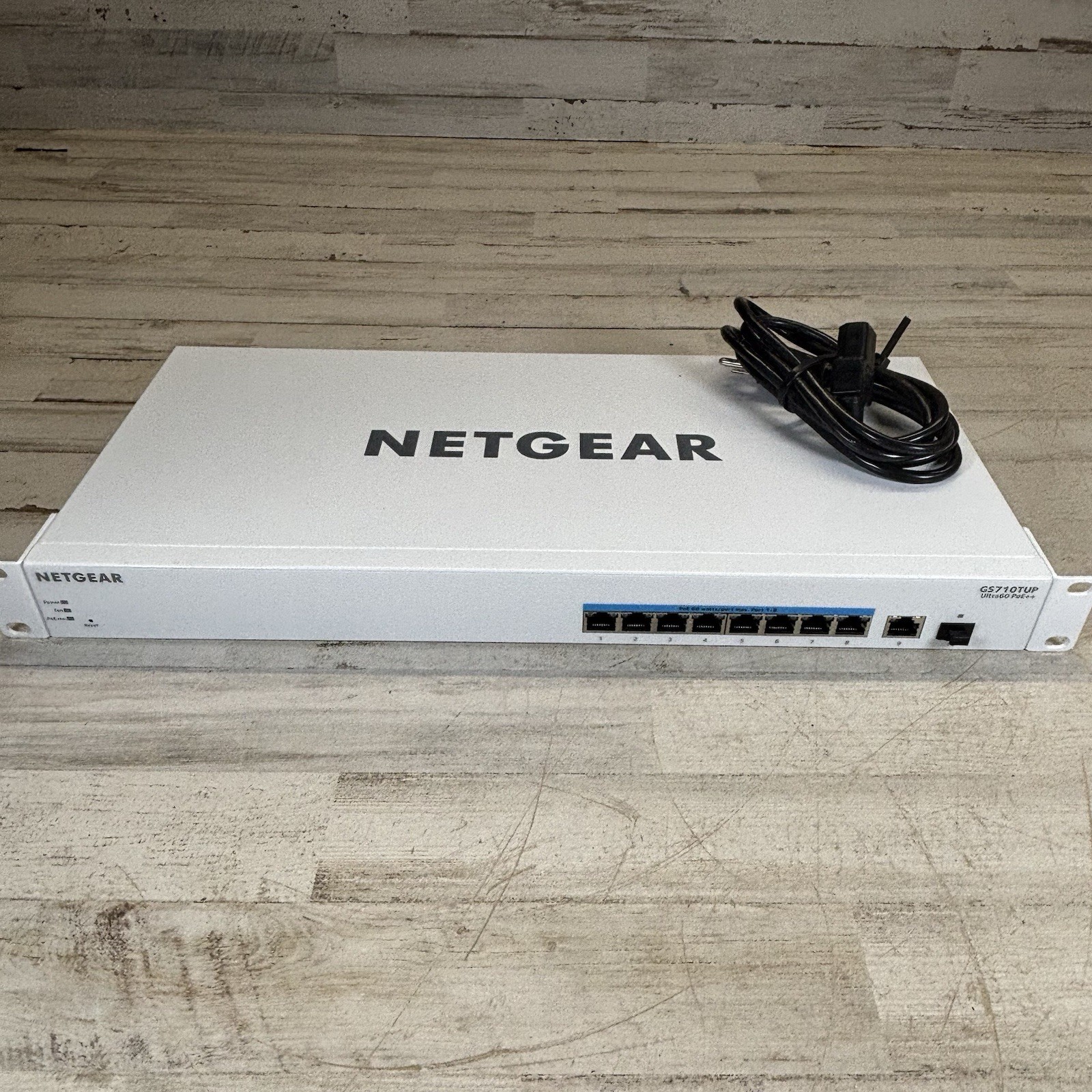 NETGEAR GS710TUP Ultra60 PoE++ Smart Managed Pro 10 Port Gigabit Switch