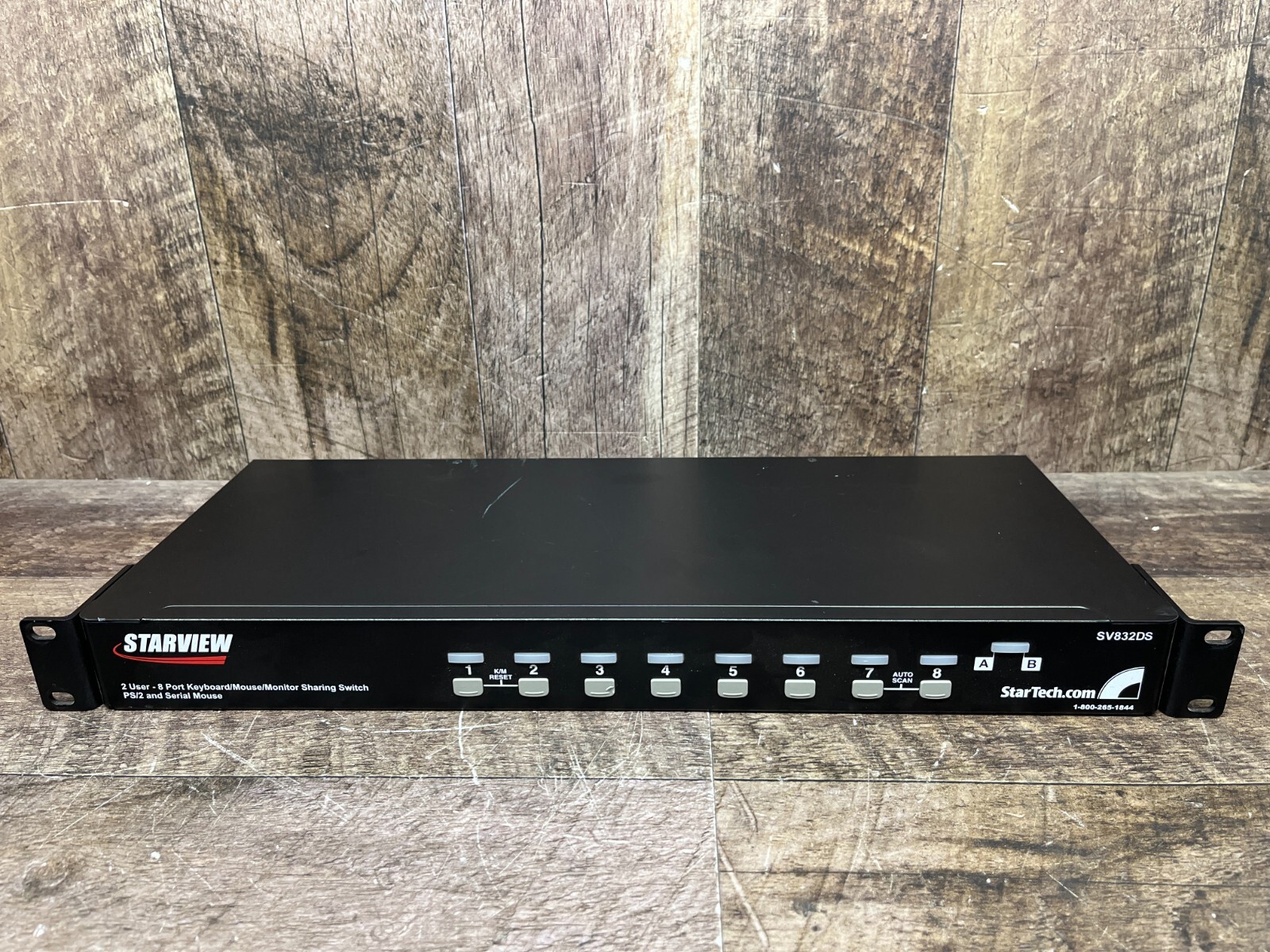 StarTech Starview SV832DS 8-Port External KVM Switch PS/2