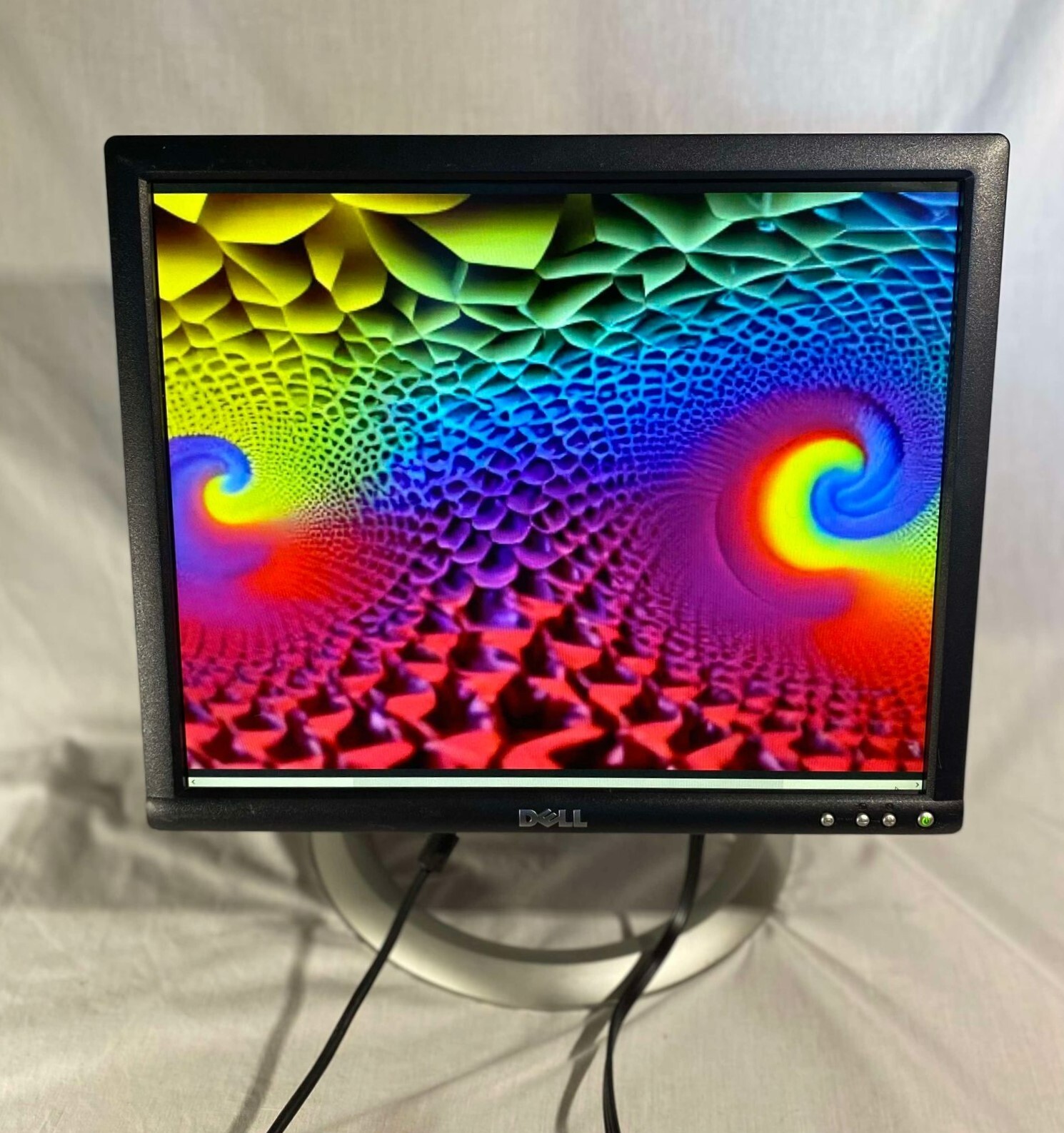 Dell Ultrasharp 1905FP  19" 1280x1024 Flat Panel LCD DVI USB HUB W/ POWERCORD