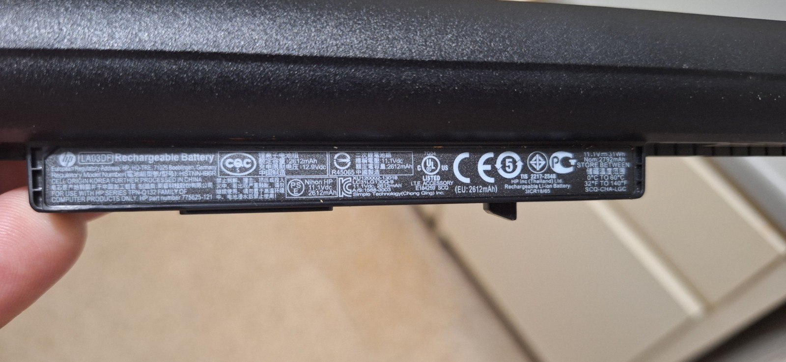 Genuine OEM LA03 LA03DF Battery For HP 15-F271WM 15-F272WM 775625-121 776622-001