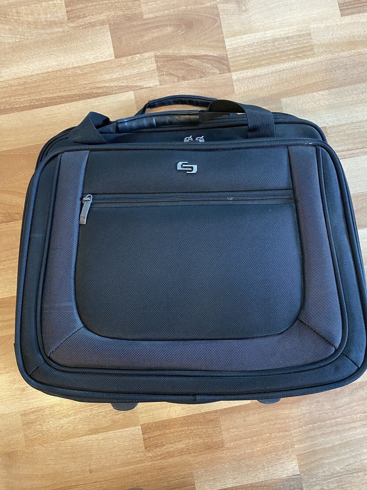 Solo Bryant 17.3 Inch Rolling Laptop Case, Black