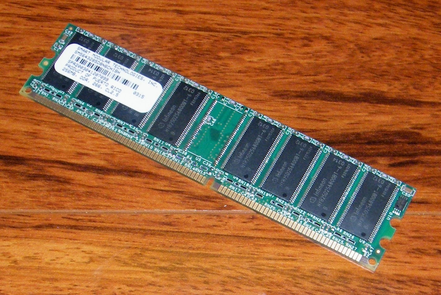 Smart Modular Tech (Infineon) 256 MB DDR CL2.5 Desktop Memory (SPR2003041207099)