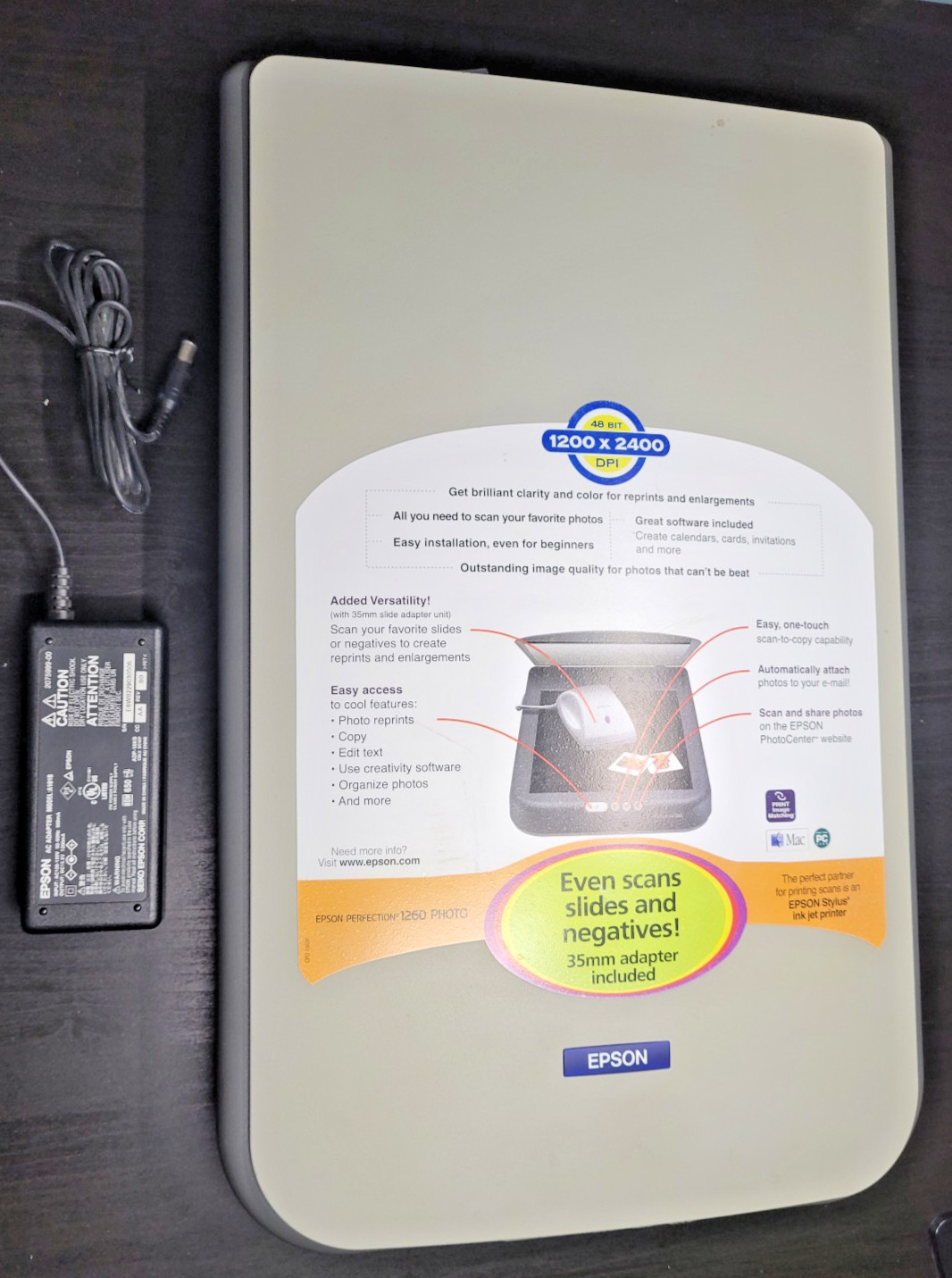 EPSON Perfection 1260 J121A Color Flatbed Photo Scanner Tested Working excellent