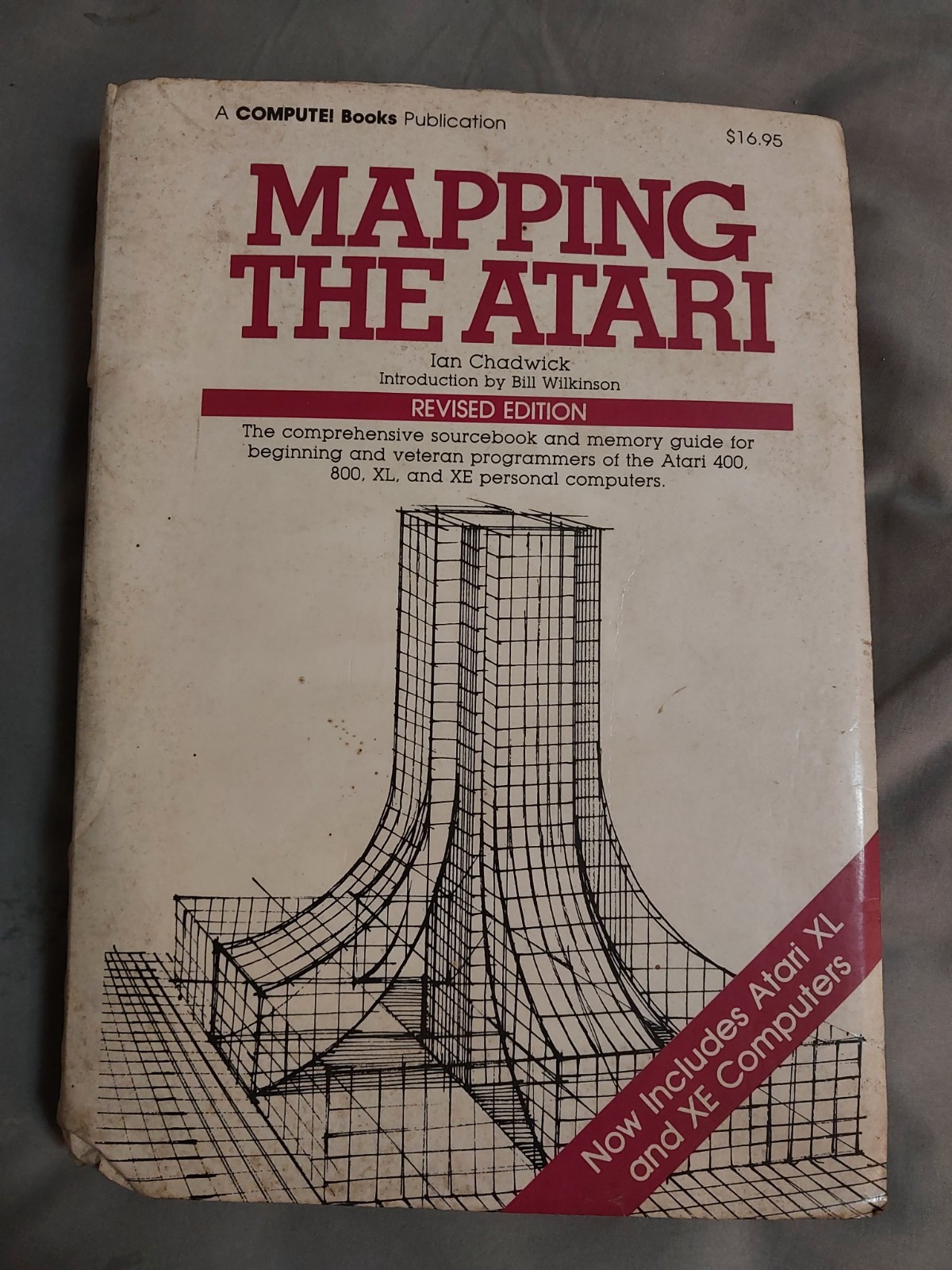 1985 edition -Mapping the Atari / incl: XL + XE computers - isbn: 0-87455-004-1
