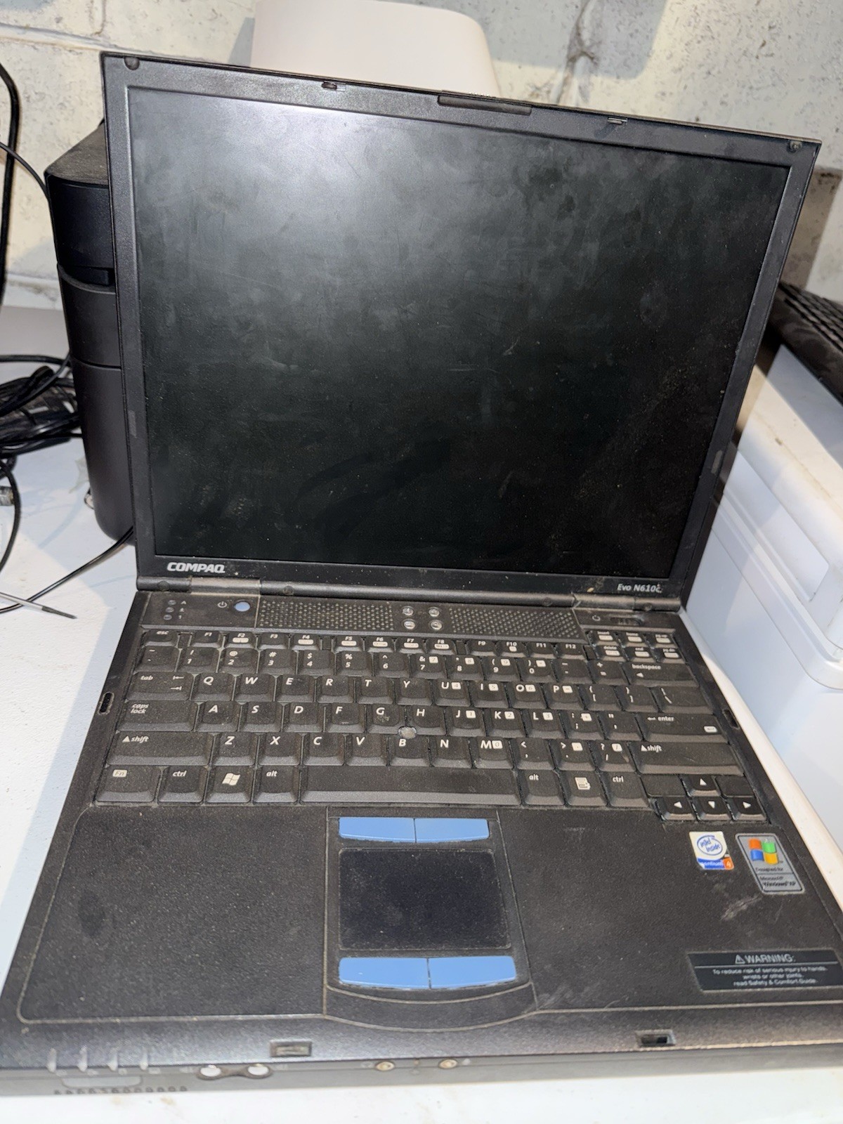 Compaq Evolution N610C Vintage Laptop Windows XP Professional