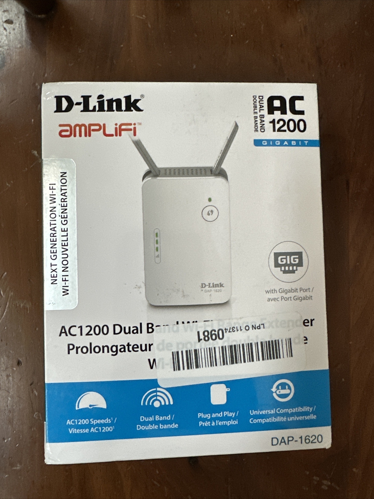 D-Link AC1200 Wireless Range Extender DAP-1620/E - White, Open Box