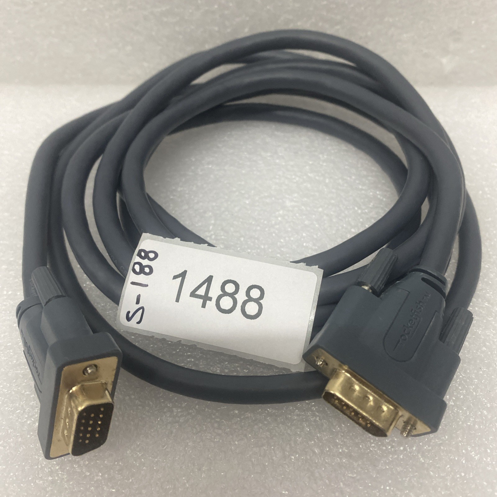 Rocketfish High Performance SVGA Cable Gray Gold Plated Connectors 8ft