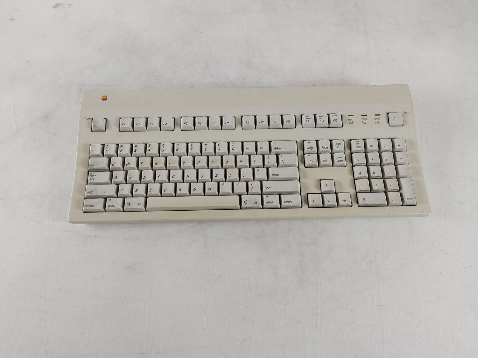 Vintage Apple M3501 Extended Keyboard II