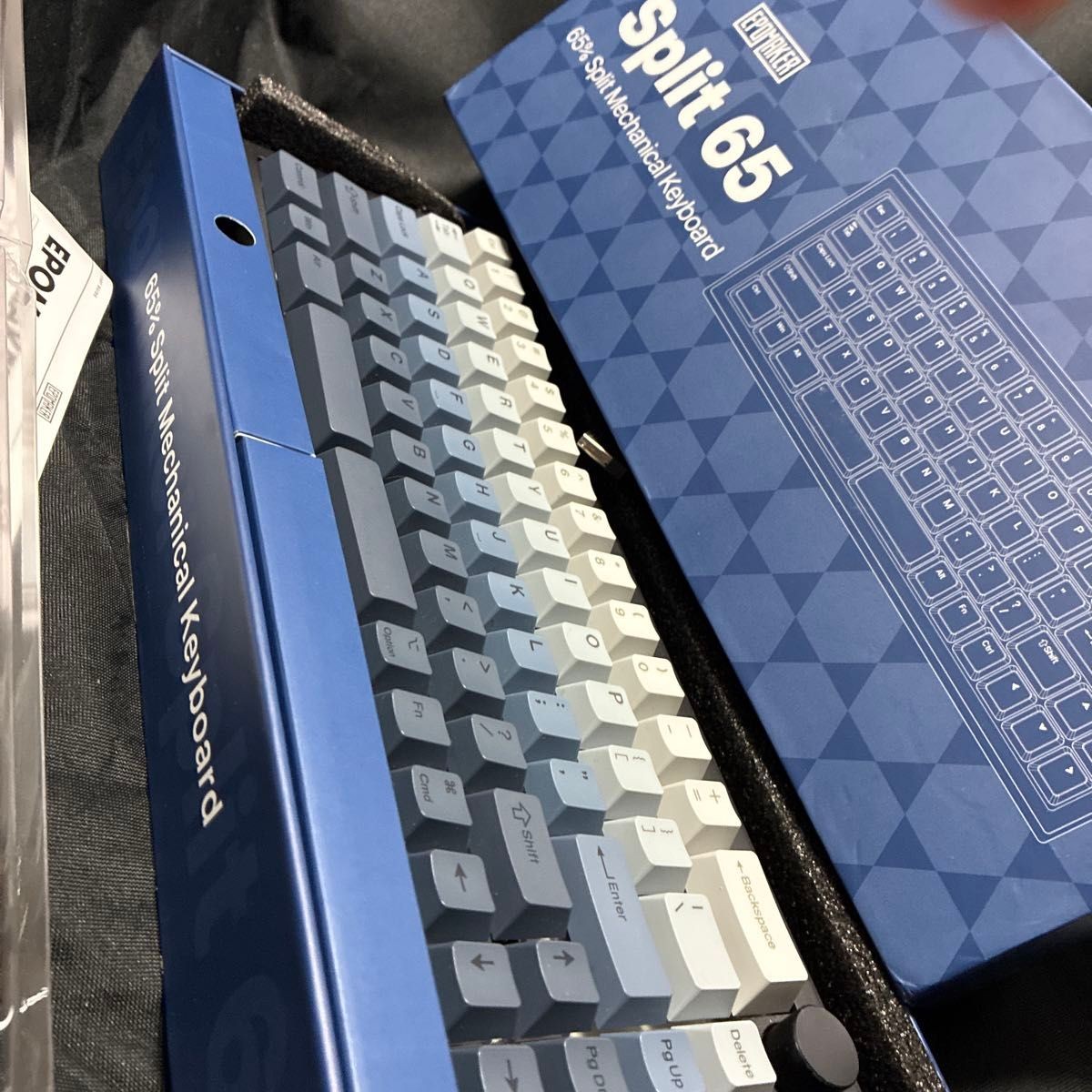 Epomaker Split65 Mechanical Keyboard US Layout Blue Volume Knob in box