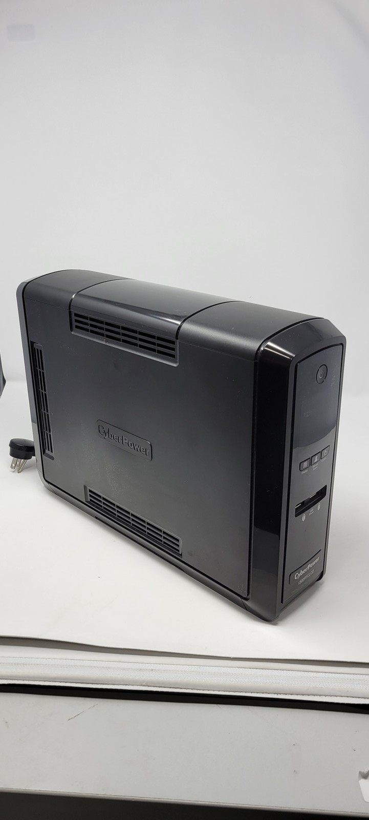 CYBERPOWER UNINTERRUPTIBLE POWER SUPPLY (UPS), ITE, 12 OUTLETS, 1.5KVA / 1KW, -