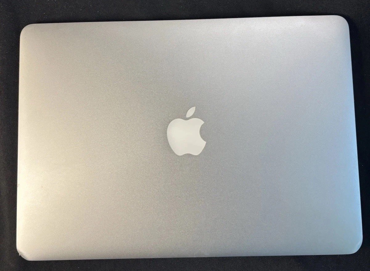 Apple MacBook Air Silver 13-inch Laptop
