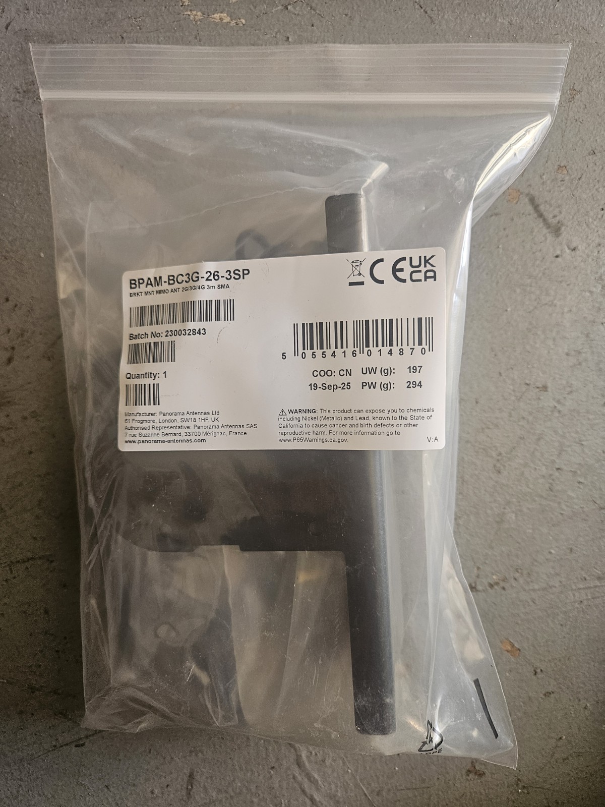 Panorama Antennas BPAM-BC3G-26-3SP Low profile cellular MIMO 2G/3G/4G Brand New
