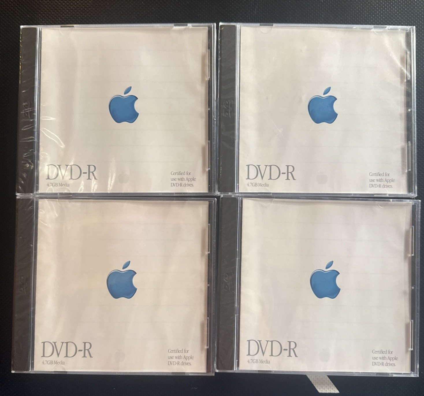 Apple DVD-R 4.7GB Media Discs - 4 Total