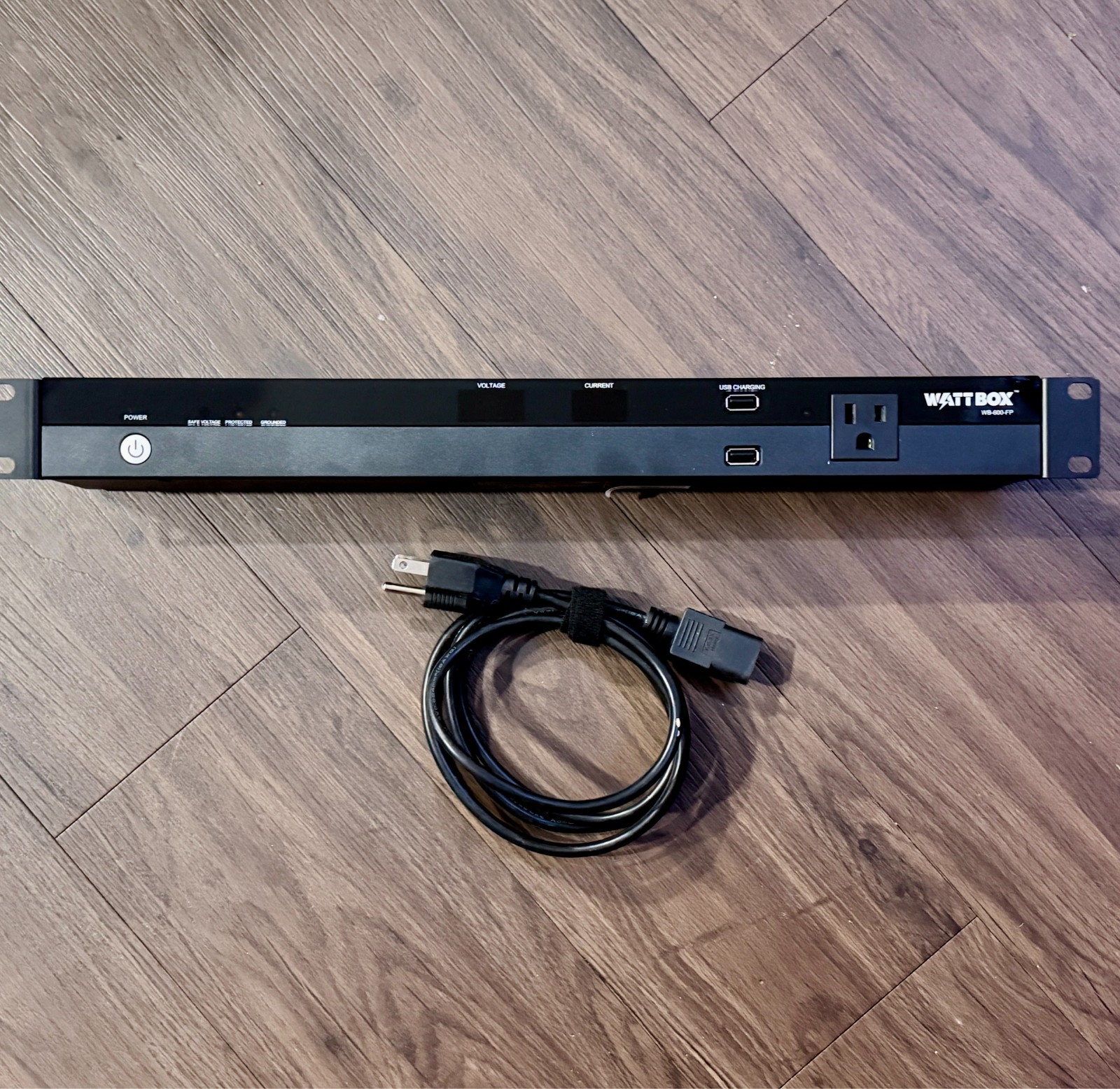 WattBox WB-600-FP Rack Mountable Modular Faceplate Display