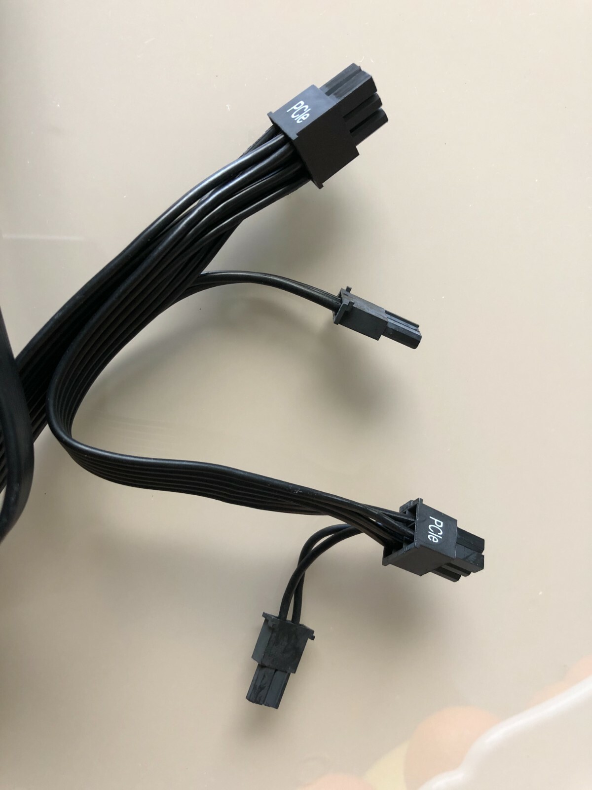 CORSAIR  PCIE POWER CABLE   Dual 8 pin for Corsair RM750X  RM850X  ,ORIGINAL