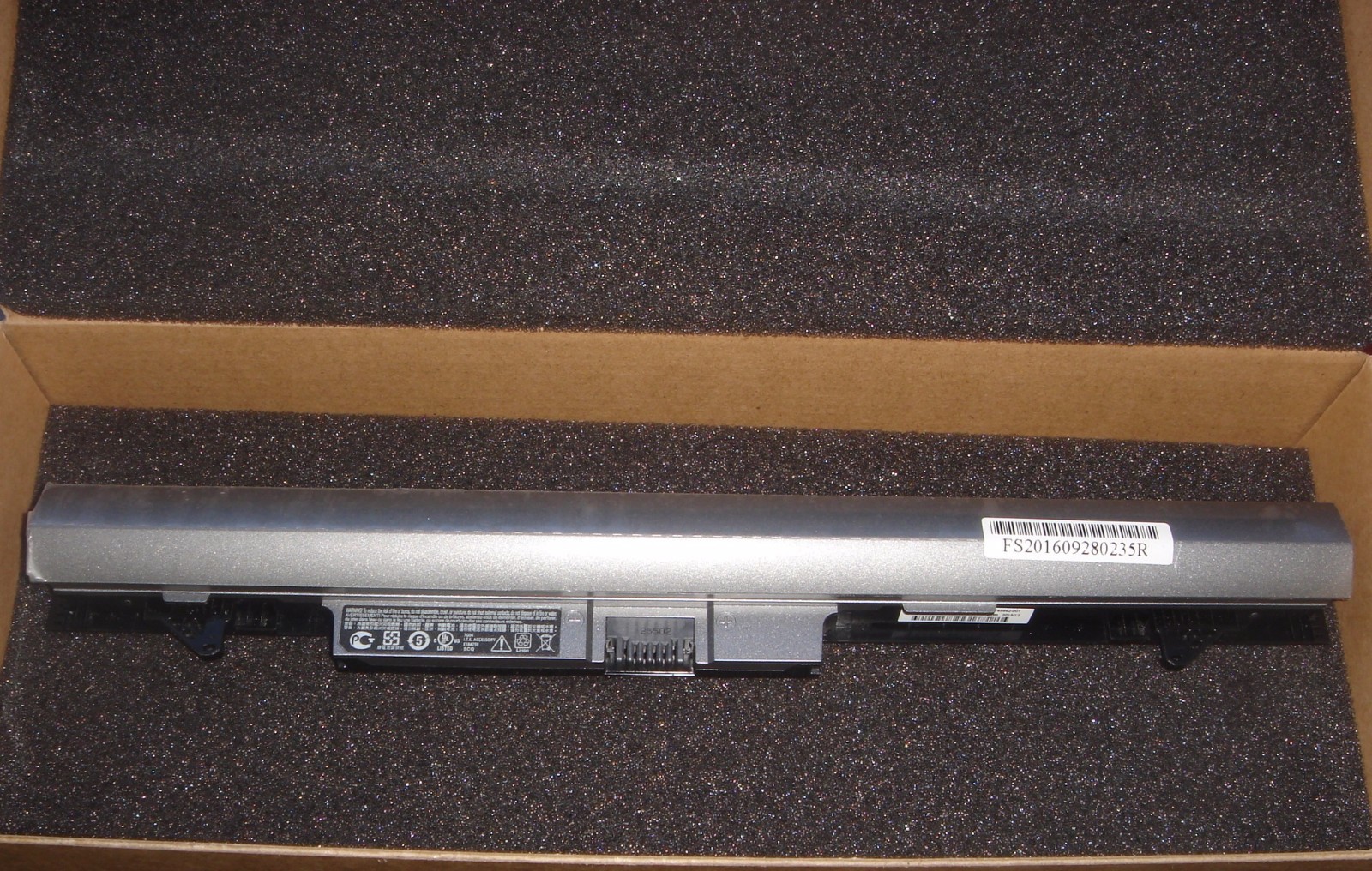 Genuine Original HP Battery RA04XL RA04 HSTNN-IB4L 745662-001 New