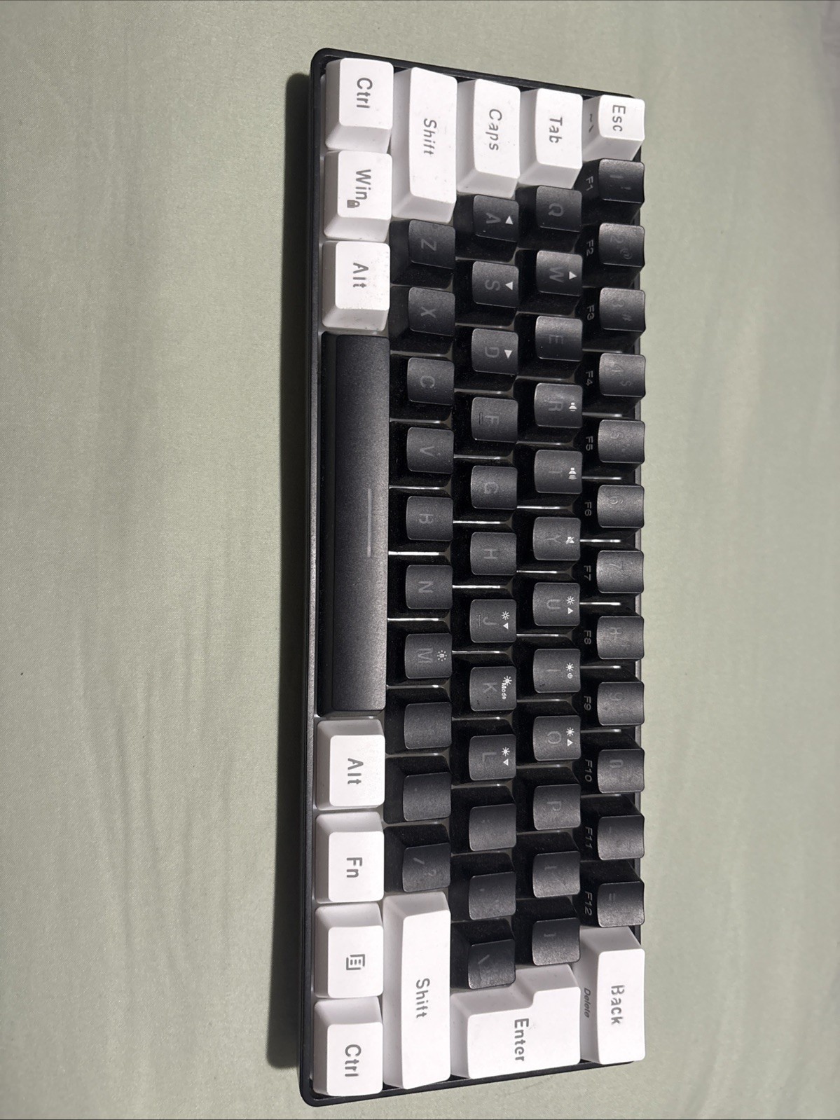 Magic-Refiner MK14 Mechanical RGB Gaming Keyboard White w/68 Keys