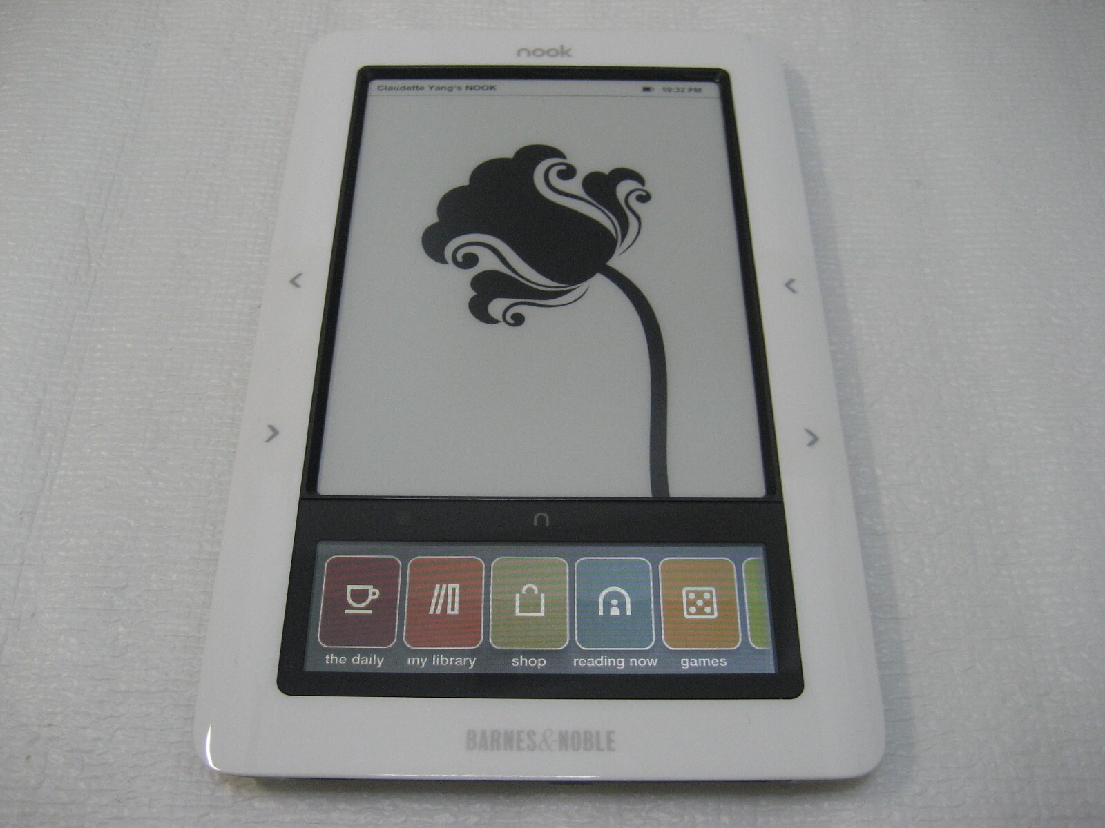 Vintage NOOK - Barnes & Noble 1st Edition E Reader BNRZ100 - Need Battery