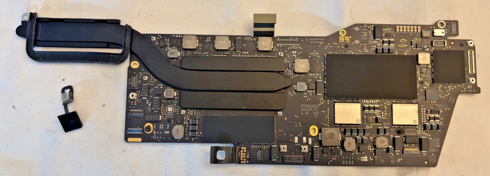 OEM MacBook PRO A2159 2019 Logic Board 1.4GHz i5 8GB 128GB 820-01598-A  TOUCH ID