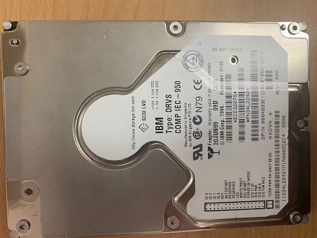IBM DMVS-09M 9GB 10KRPM SCSI 80PIN WIDE 3.5" PN34L7405 DP/N 01678P