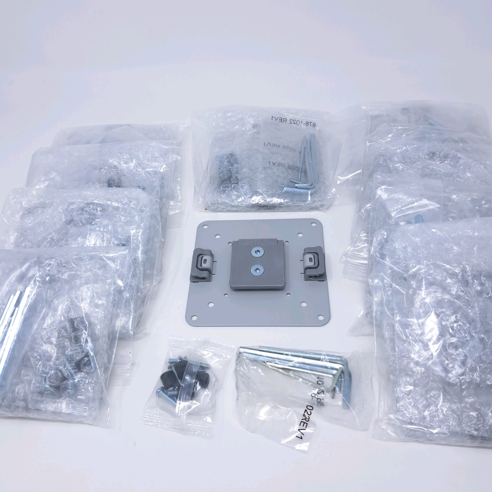 Humanscale VESA Mounting Plate NEW 10 Pack 1214A w/ Mount Kit 100mm 75mm Pattern