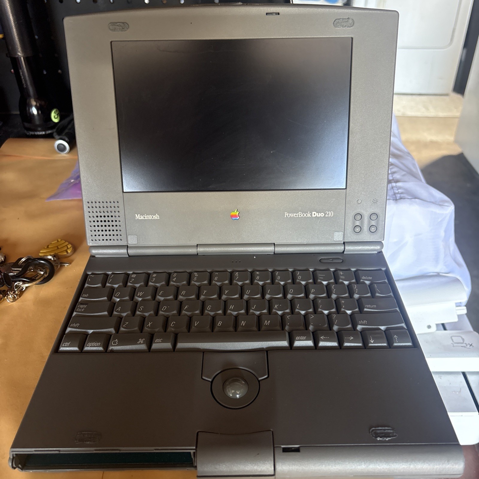 Vintage Apple PowerBook Duo 210  FOR PARTS AS IS