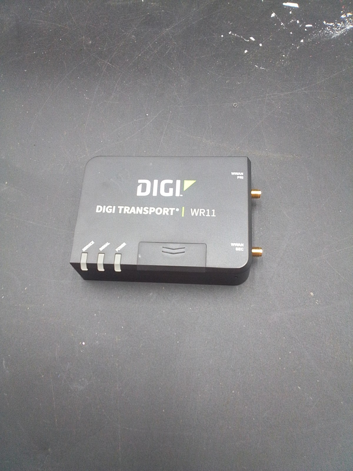 DIGI Transport /W11 XT 4 G LTE Industrial Cellular Router WR11-M600-DEI-XB