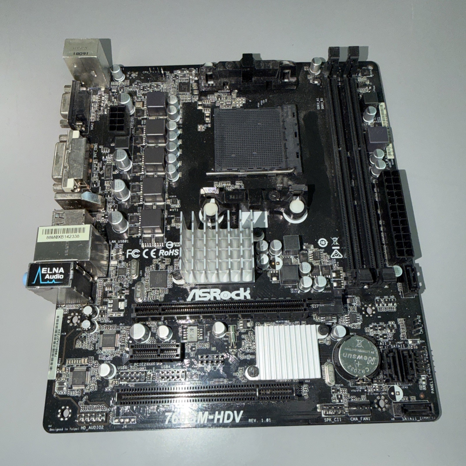 ASRock 760GM-HDV AMD 760G AM3+/AM3 MATX DDR3 Motherboard With Cooler