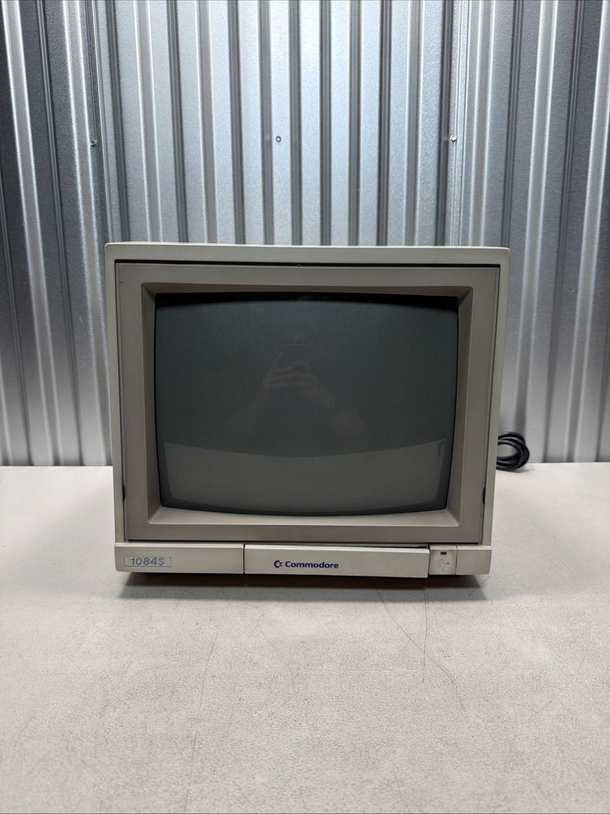 Commodore 1084S-P Gamer CRT Monitor Amiga Color Stereo VTG Monitor - Working