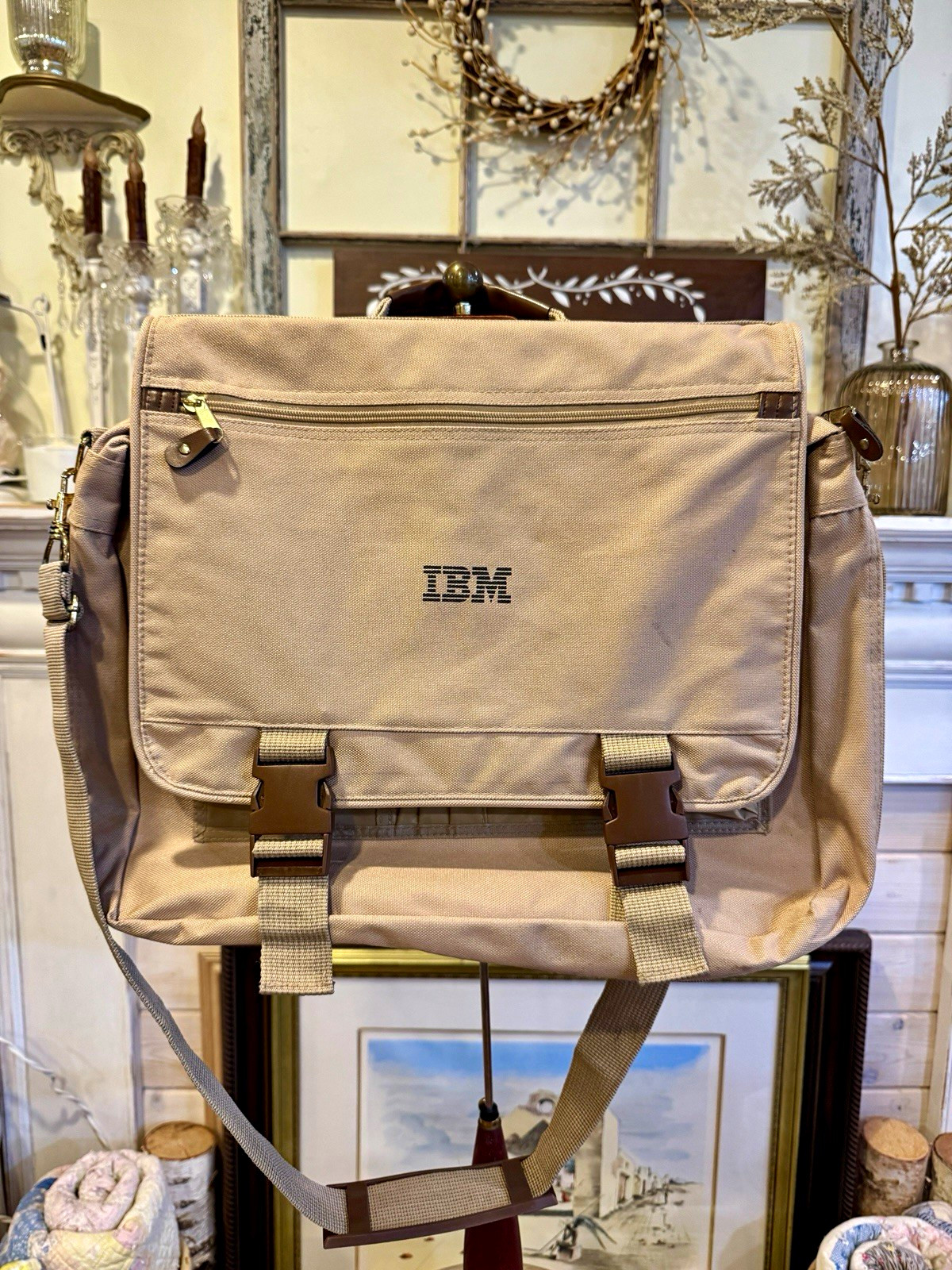 IBM vintage Beige Canvas Messenger Shoulder Laptop Bag in excellent condition.