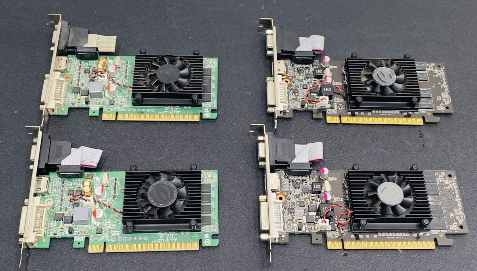 LOT OF 4 Graphics Card  NVIDIA GeForce  2X (01G-P3-1312-LR) +  2X (01G-P3-1302)