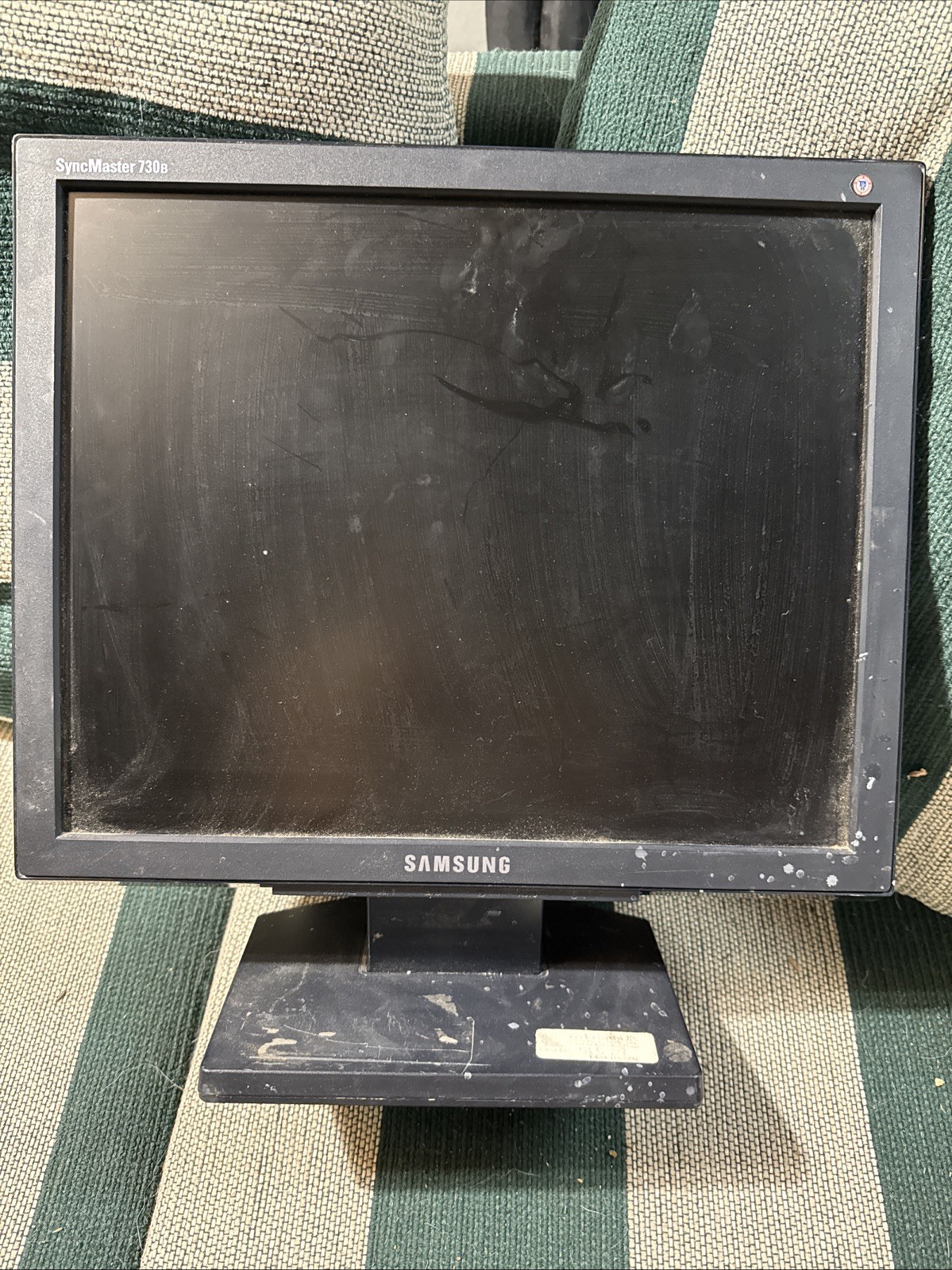 Samsung 730B LCD Monitor 1280x1024 resolution Black used
