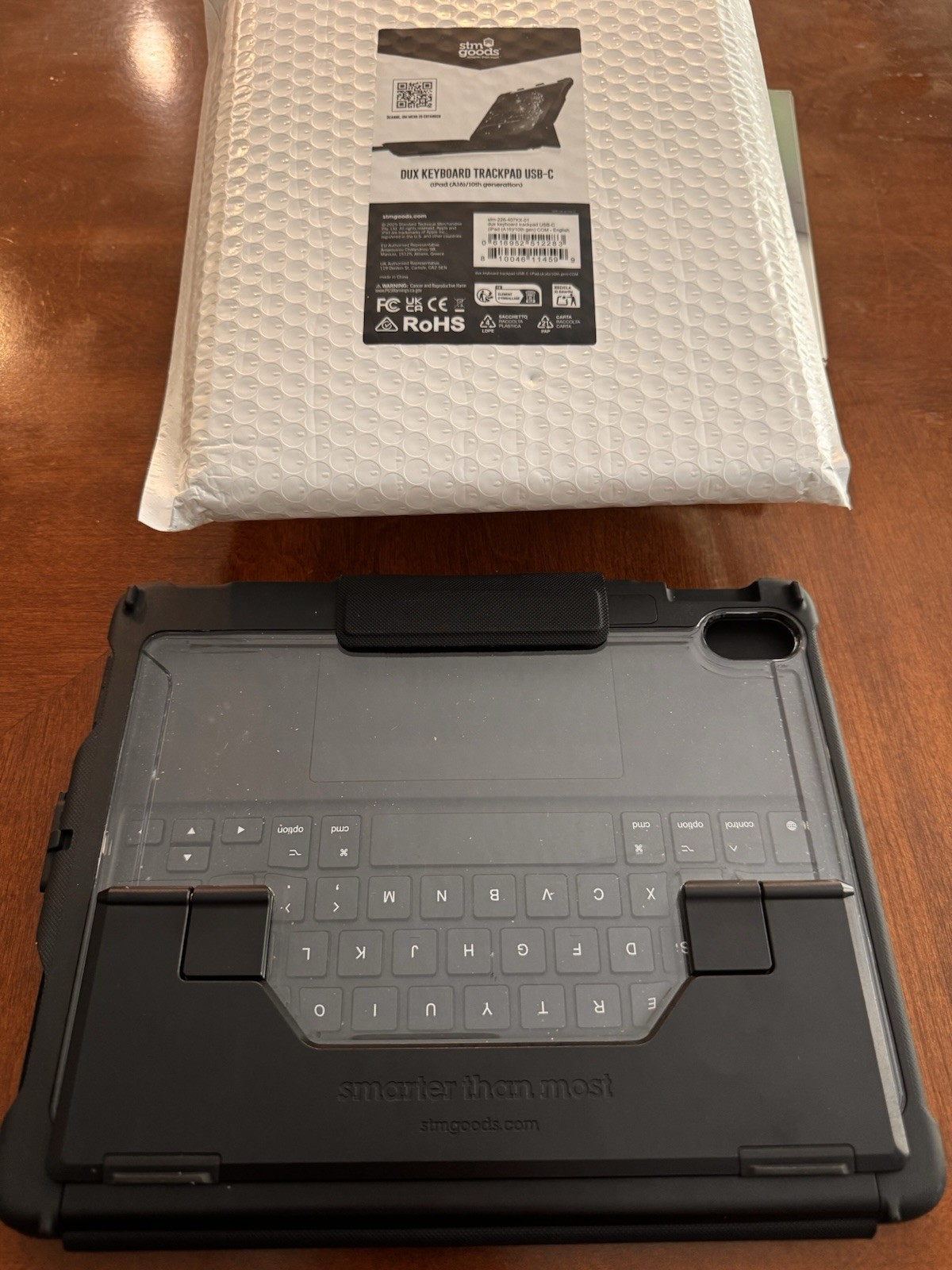 STM GOODS Dix Keyboard Tracpad USB-C