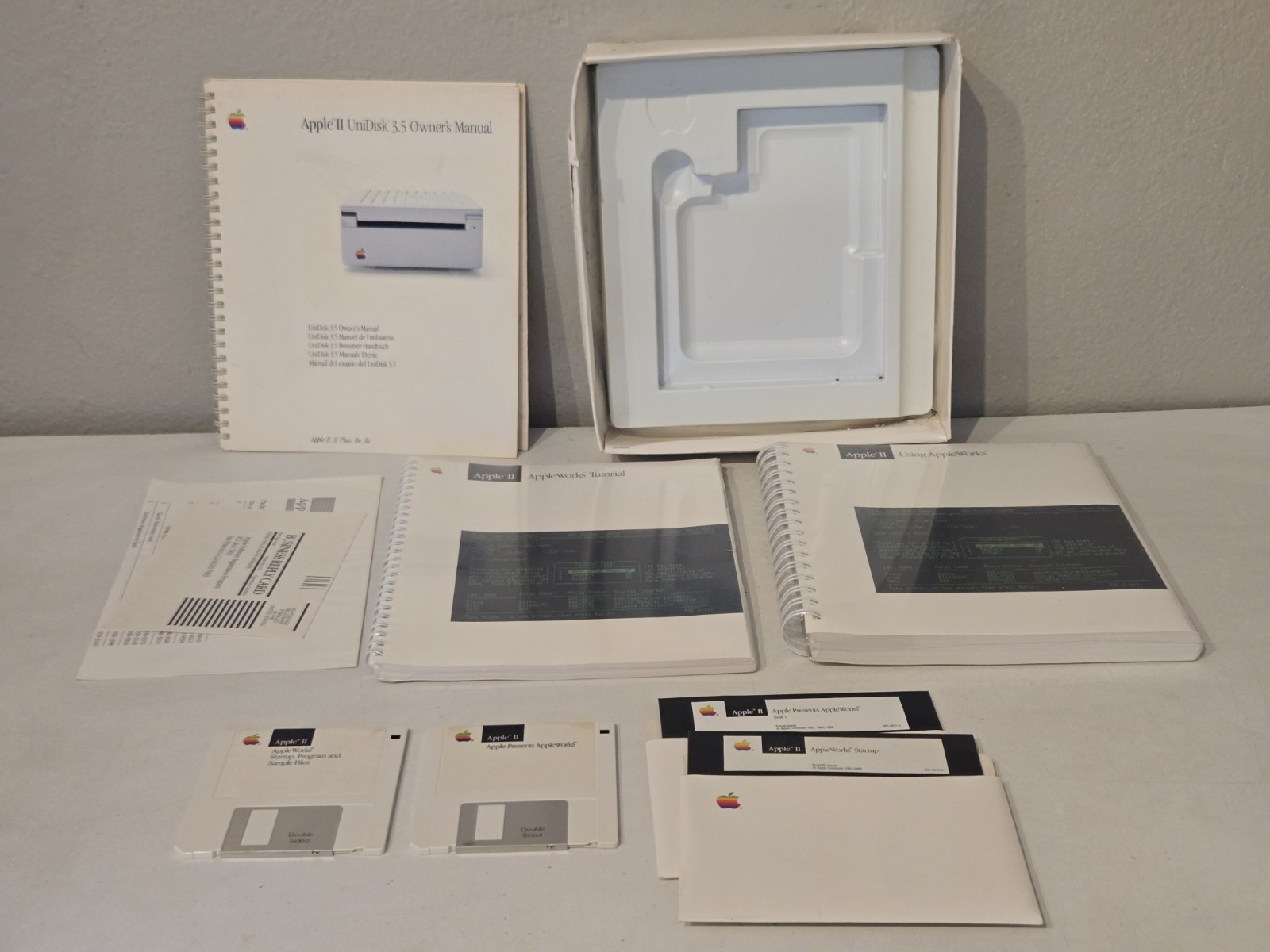 Apple II Manuals Owners Spiral Books Mixed Lot 2 Disk Ref Card + 2 Floppy READ#2