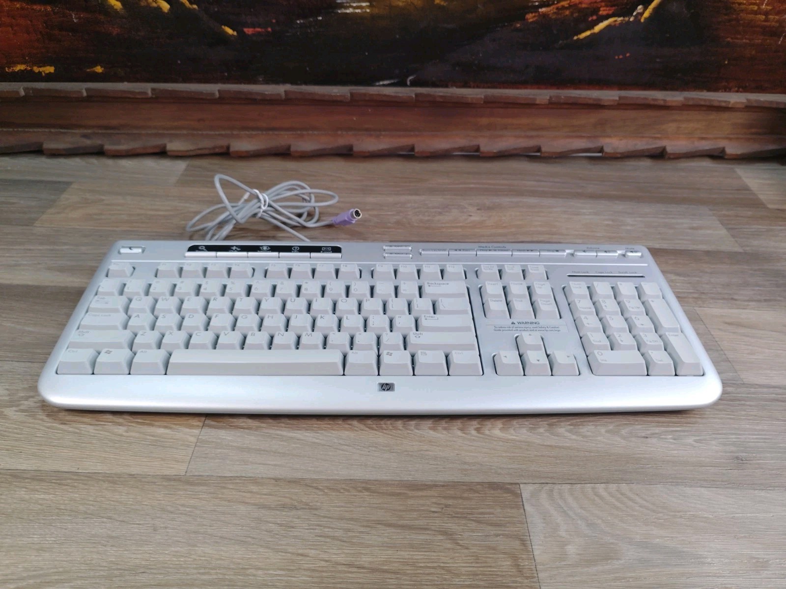 HP 5187-7583 (Model 5187) Wired PS/2 QWERTY English Multimedia Keyboard