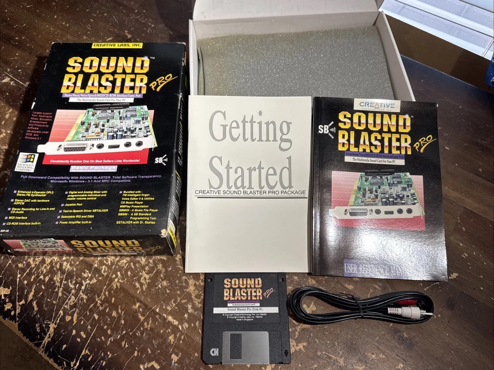 NO CARD Sound Blaster Pro Box, Manuals, Disc, Cable & packing ONLY 1992 version