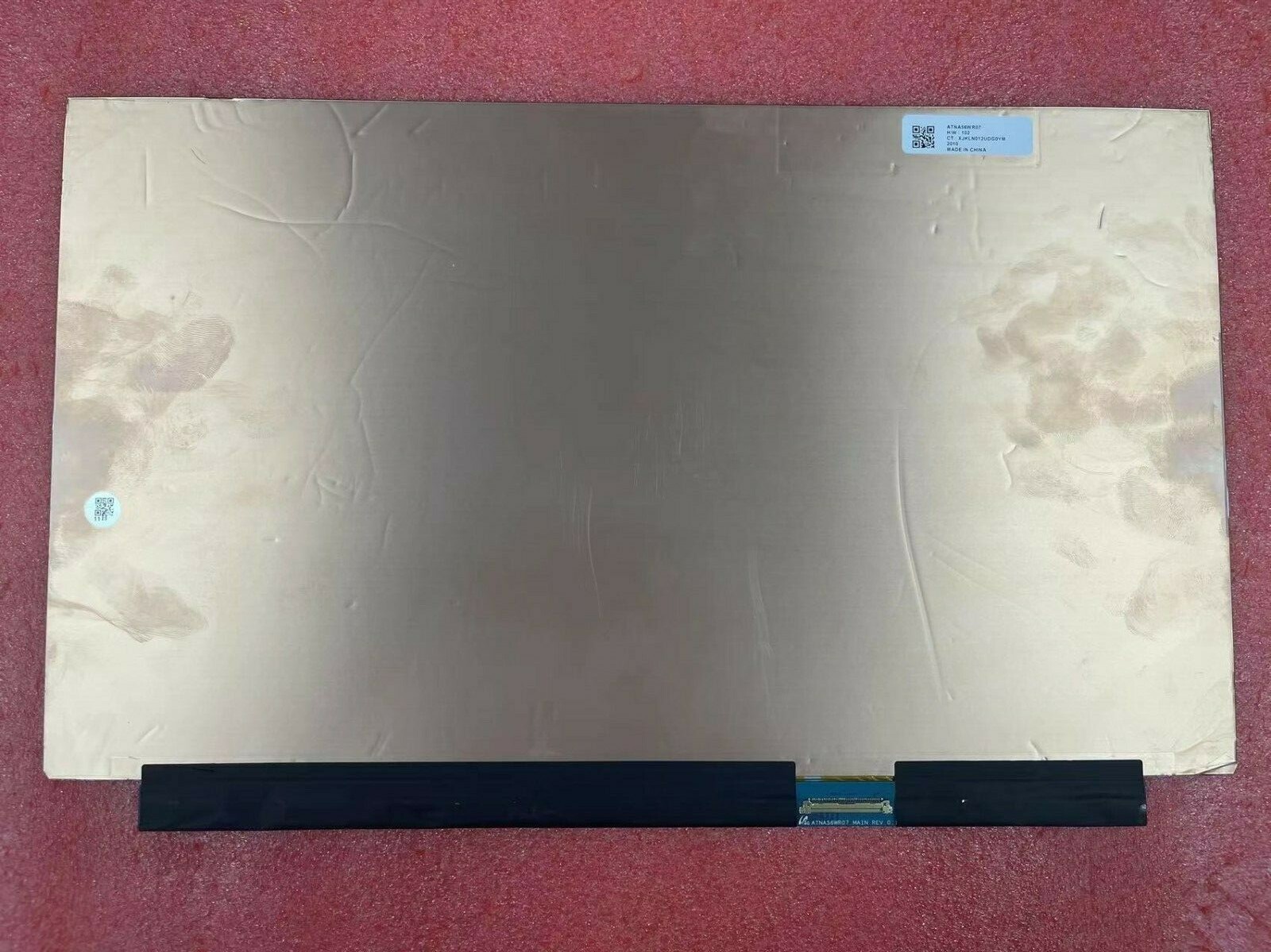 ATNA56WR07  EDP 40 pins  AM-OLED    3840×2160  UHD  Glossy  60HZ