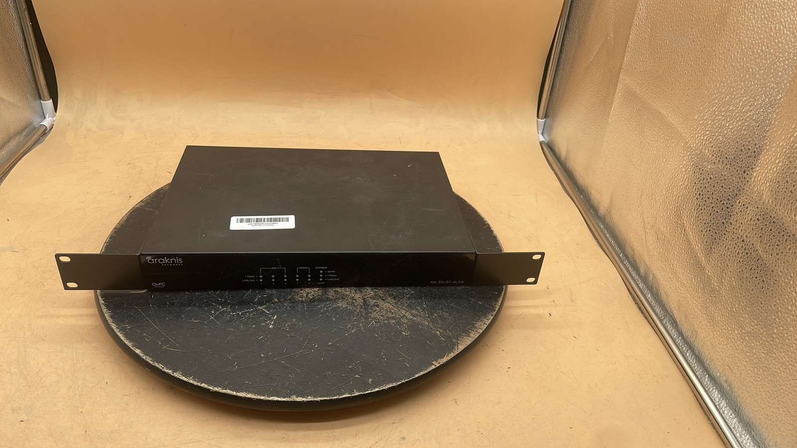 Araknis AN-310-RT-4L2W Dual-WAN Gigabit Wireless Router Network Gateway Unit