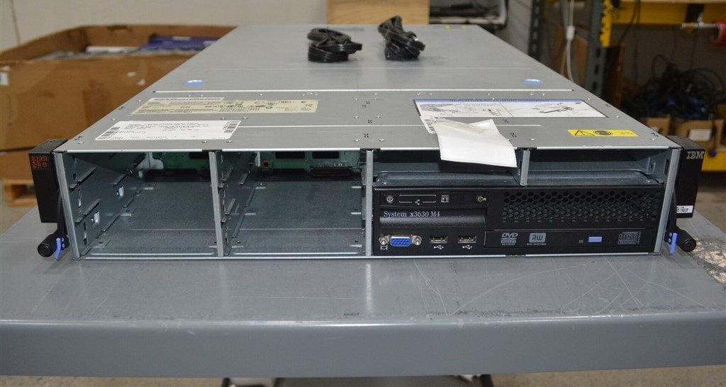 IBM System X3630 M4 7158-AC1 Server 2*Intel XEON E5-2470 0 2.3GHz 64GB SEE NOTES