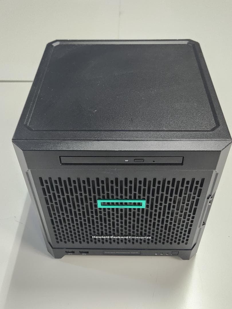 HPE ProLiant MicroServer Gen10 Server 4-Bay SATA Tested Working w/ Power Cable